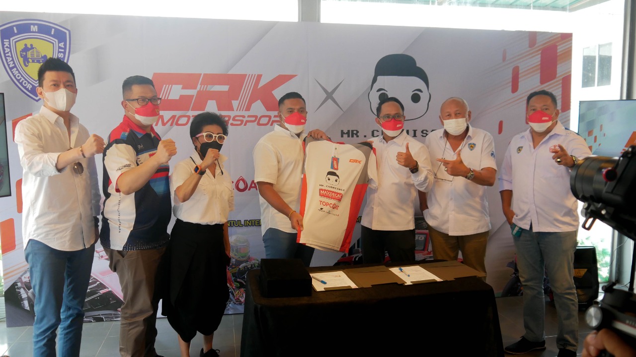Acara penanda tanganan kerja sama Mr Cuanisasi sebagai Sponsor utama CRK Motorsport musim 2021 dan 2022.