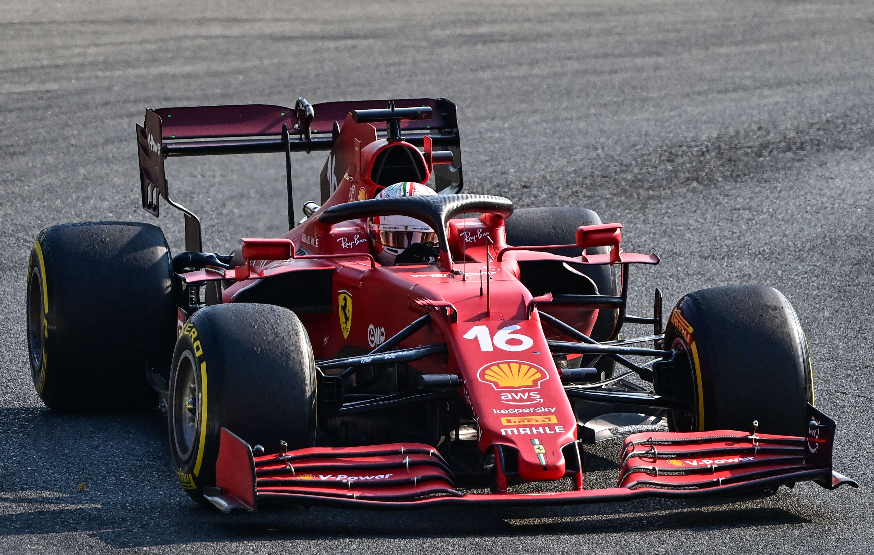 Pembalap Ferrari Charles Leclerc