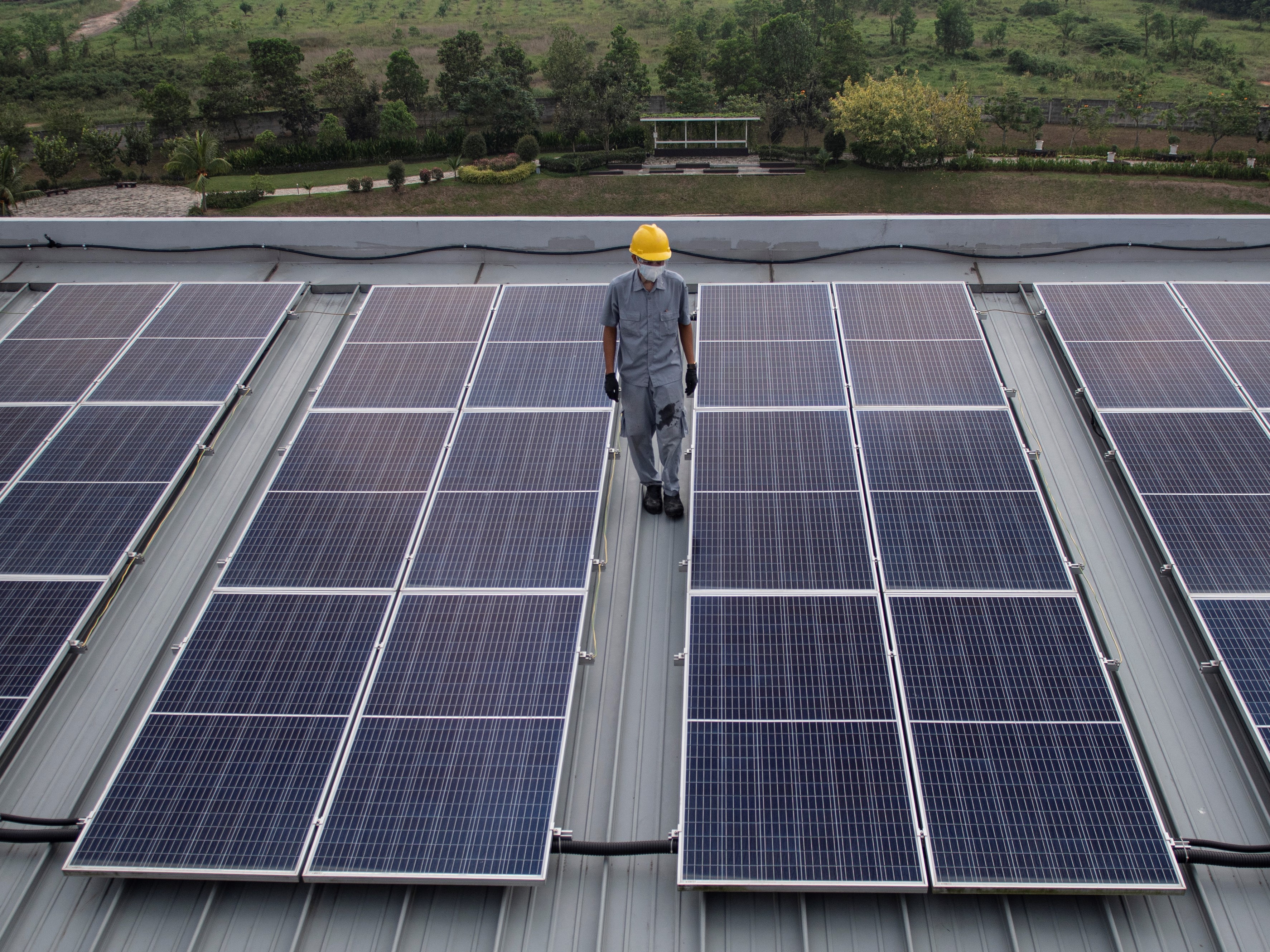 APBN Digerus Covid-19, Beban Fiskal di Proyek EBT