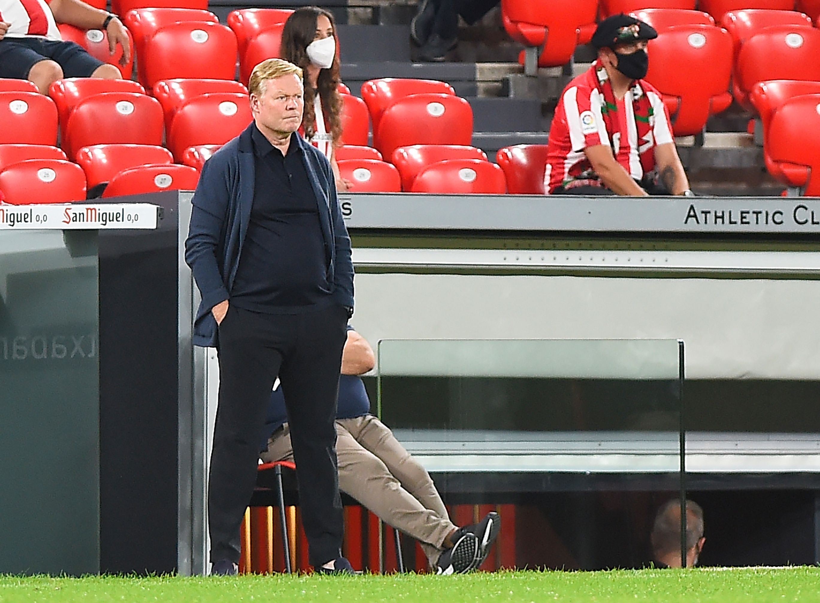 Pelatih Barcelona Ronald Koeman.