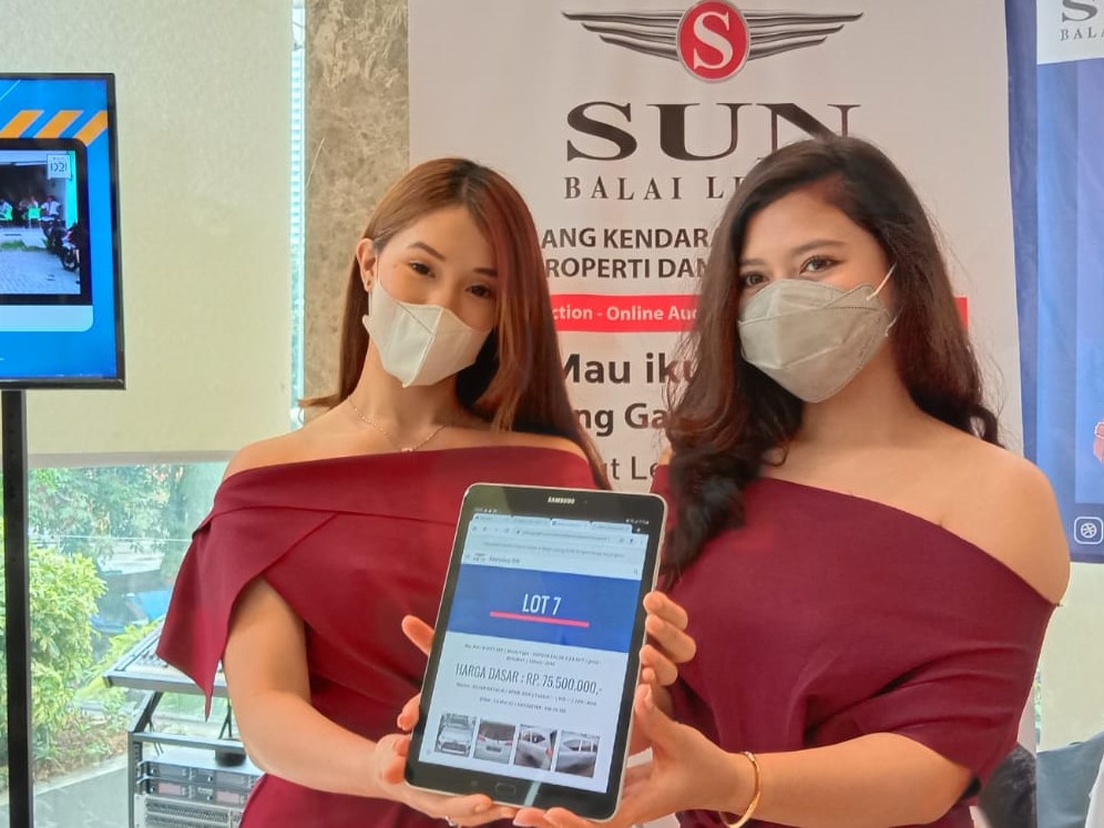 Platform digital ini menyediakan opsi metode lelang onsite auction, live auction, dan online auction.