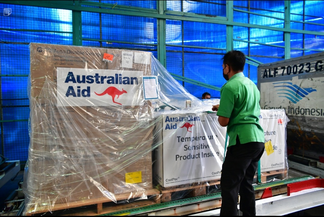 Bantuan vaksjin AstraZeneca dari Australia