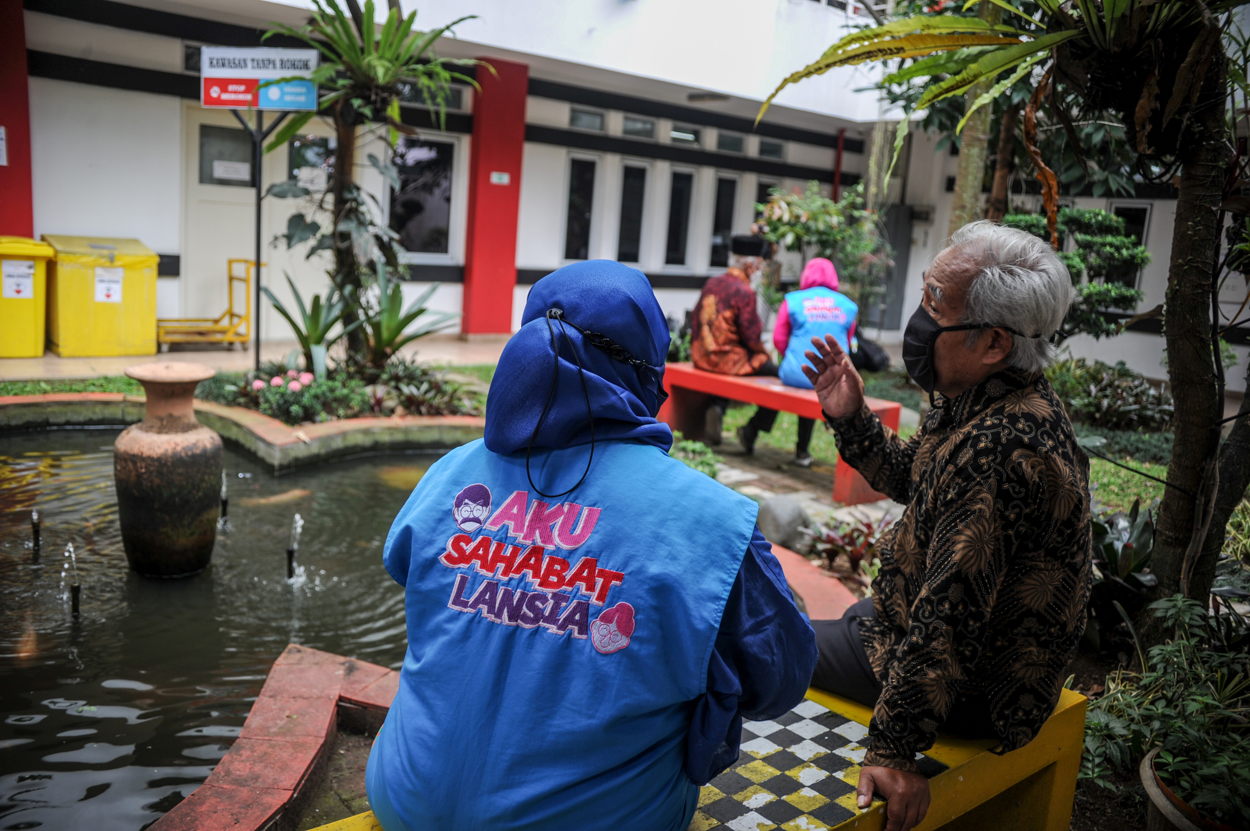 Implementasi Perlindungan Sosial Untuk Lansia Dimatangkan