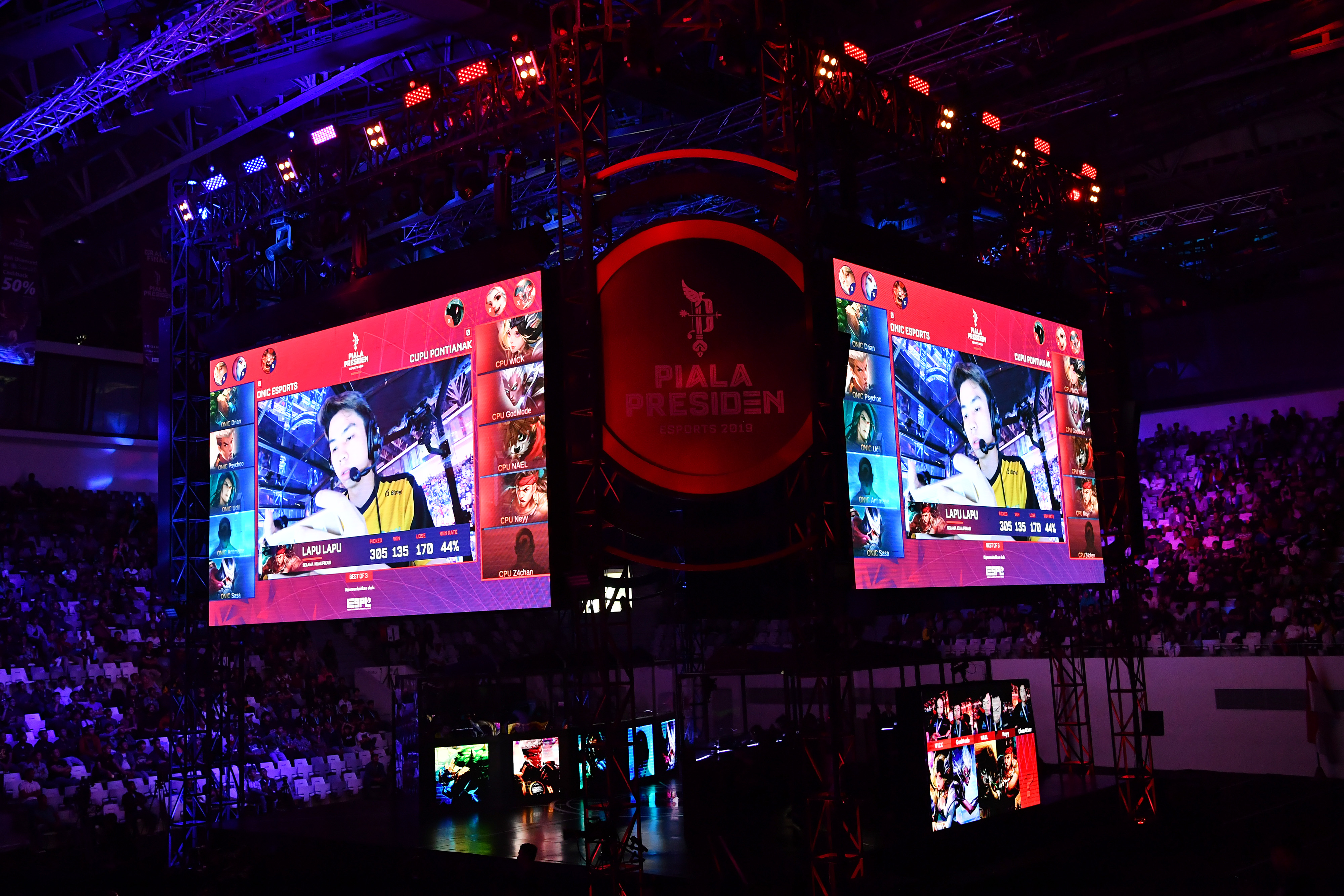 Suasana babak final kejuaraan esports Piala Presiden pada 2019 lalu.