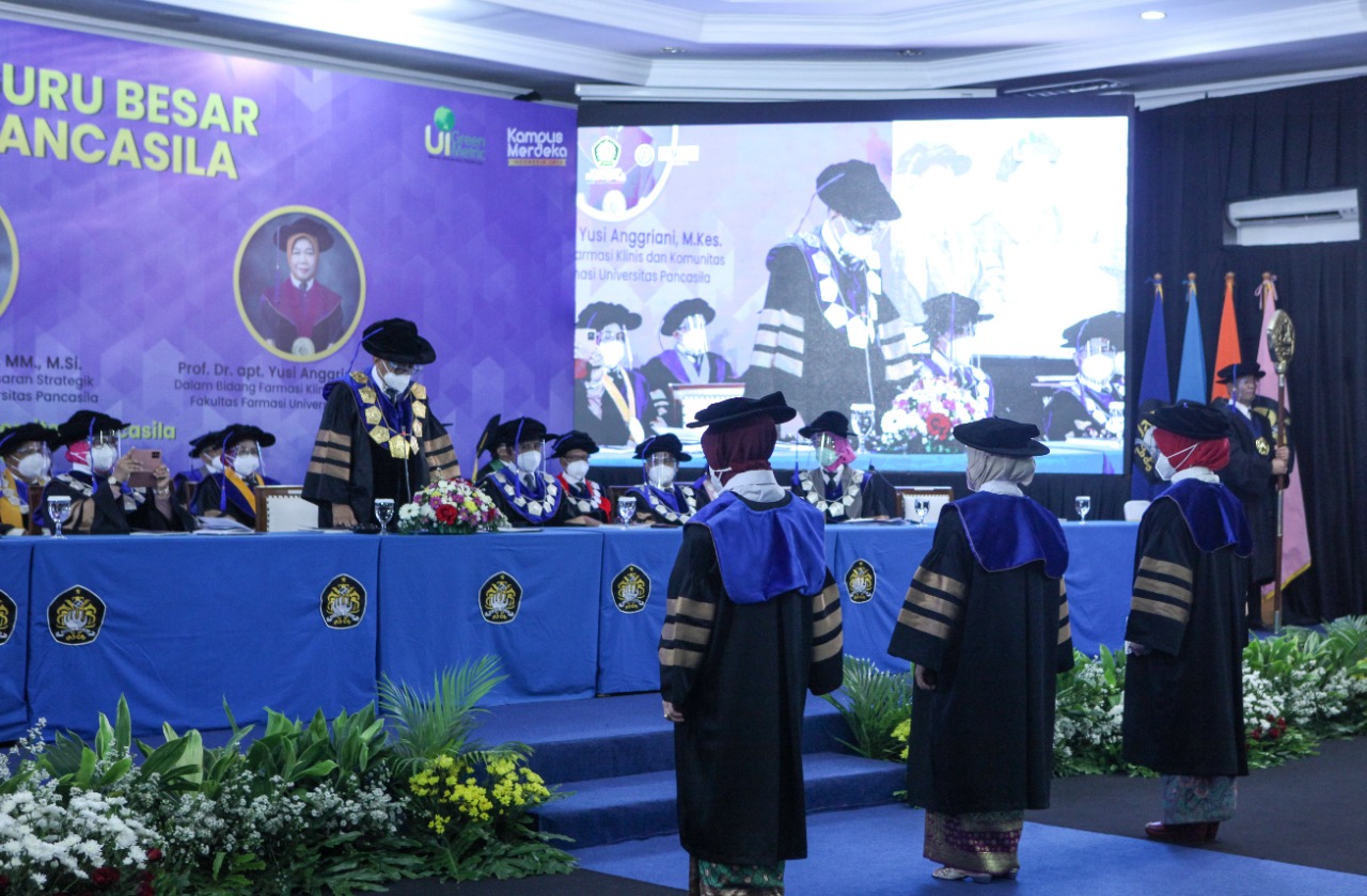 Universitas Pancasila Kukuhkan Tiga Guru Besar Ilmu Ekonomi Dan Farmasi 