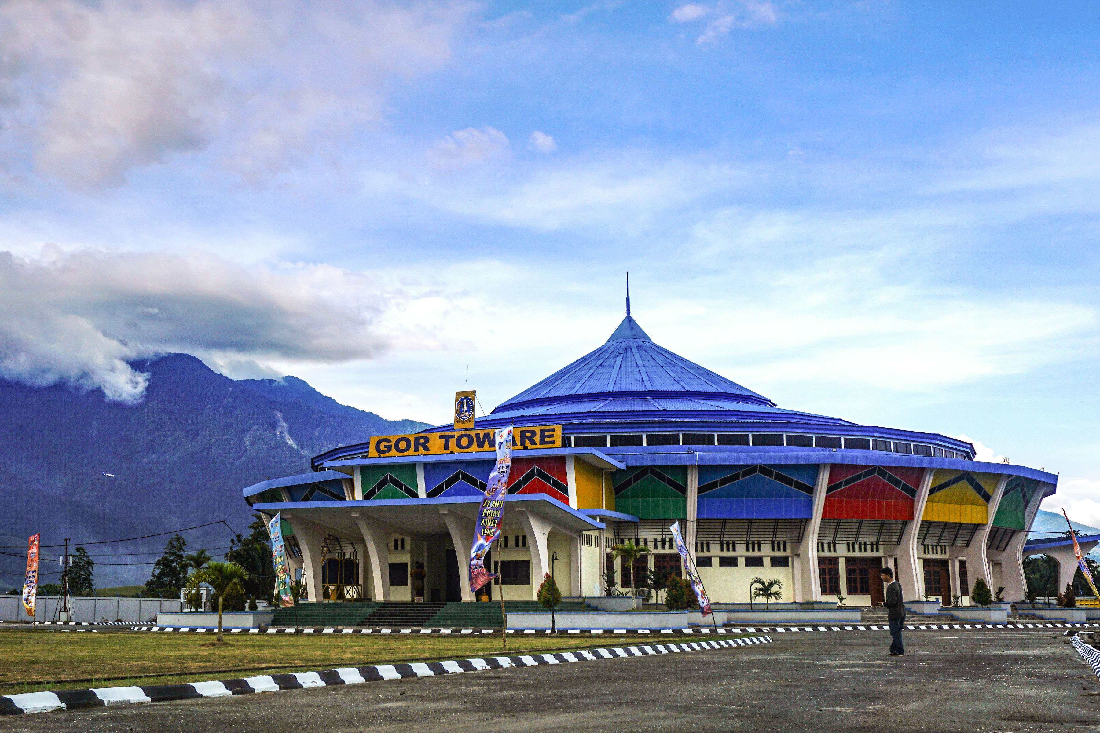 GOR Toware di Kabupaten Jayapira, Papua yang jadi arena pertandingan pencak silat PON XX Papua