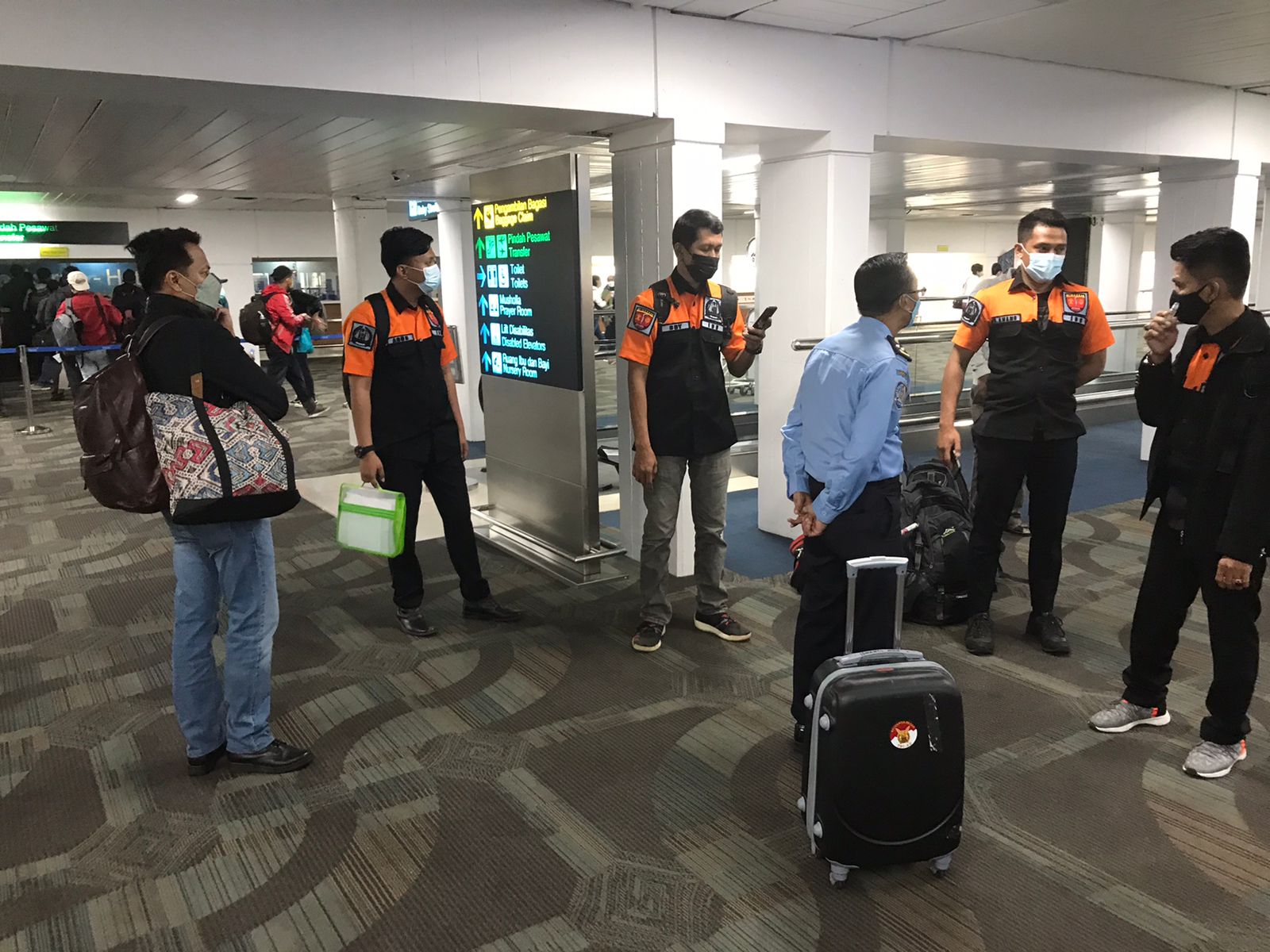 WNA asal Srilanka yang dipulangkan Rudenim Makassar, karena pengajuan suaka ditolak.