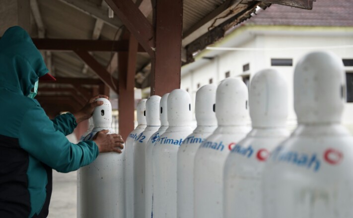 PT Timah Tbk memberikan bantuan100 ton oksigen untuk tiga provinsi, Kamis (2/9)
