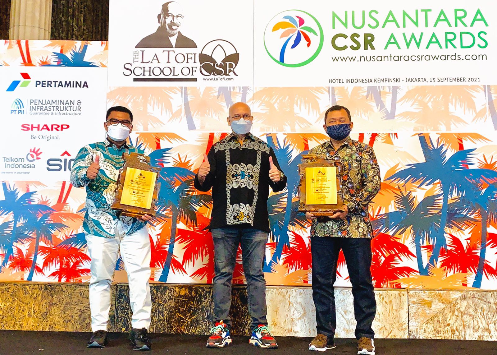 Penghargaan untuk PT Kaltim Nitrate Indonesia di ajang Nusantara CSR Awards