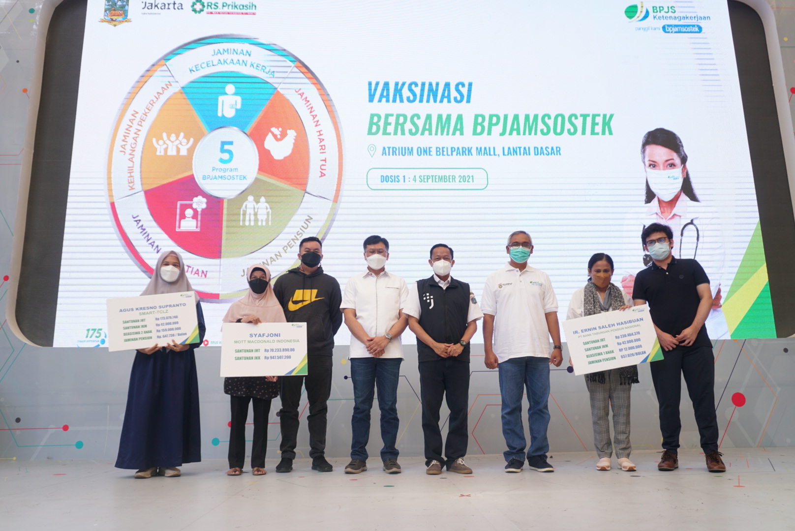 Kegiatan Vaksinasi Bersama BPJAMSOSTEK di One Belpark Mall, Jakarta Selatan, Sabtu (4/9).