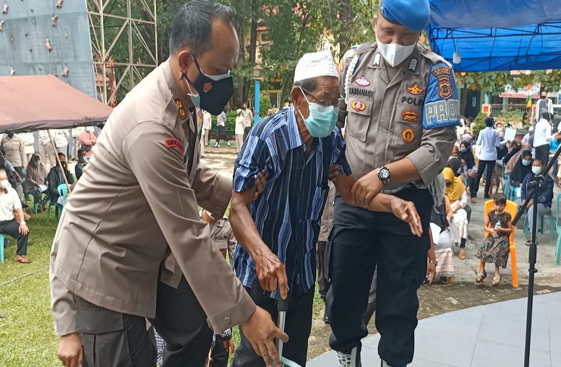 Cakupan Vaksinasi Masyarakat Rentan dan Lansia Masih Rendah