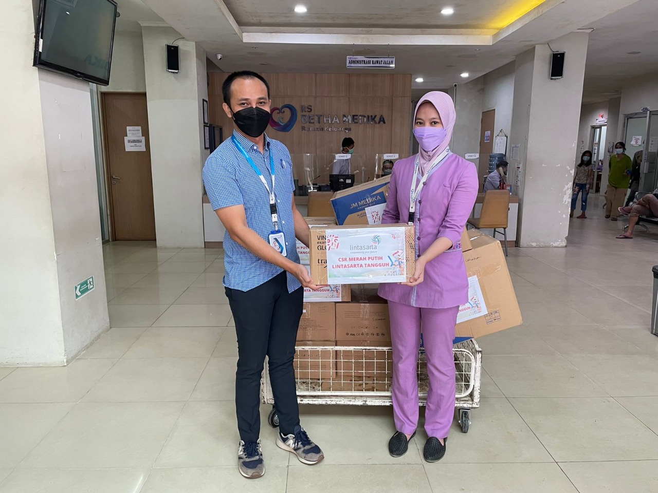 Donasi alkes dari Lintasarta untuk RS di Jabar dan Jateng