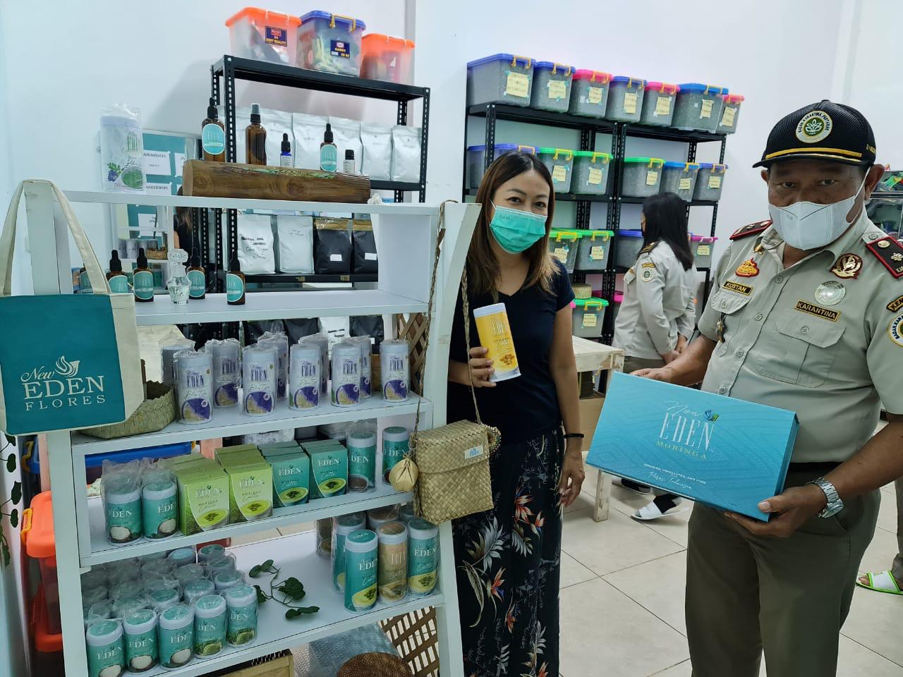 Hasil produk olahan daun kelor asal Flores, NTT mampu menembus pasar dunia. 