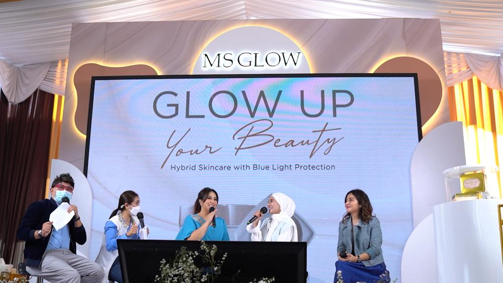 Sejumlah duta produk dan pakar kecantikan hadir dalam diskusi MS Glow