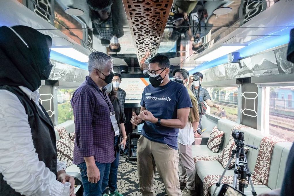 Sandiaga Jajal Kereta Istimewa Rute Gambir-Cirebon, Kamis (9/9)