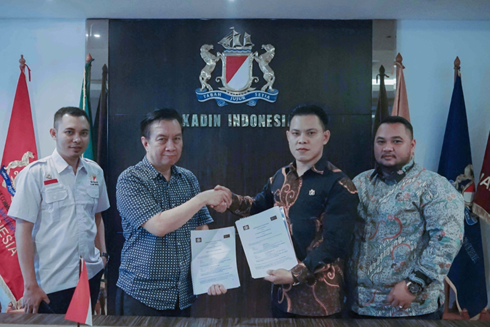 Dari kiri: Jusuf Al-Kaffi (Kadin), Eddy Ganefo (Kadin), Aldi Sky Wungkana (Blackstone Capital), Rinaldi Yulias (Blackstone Capital).