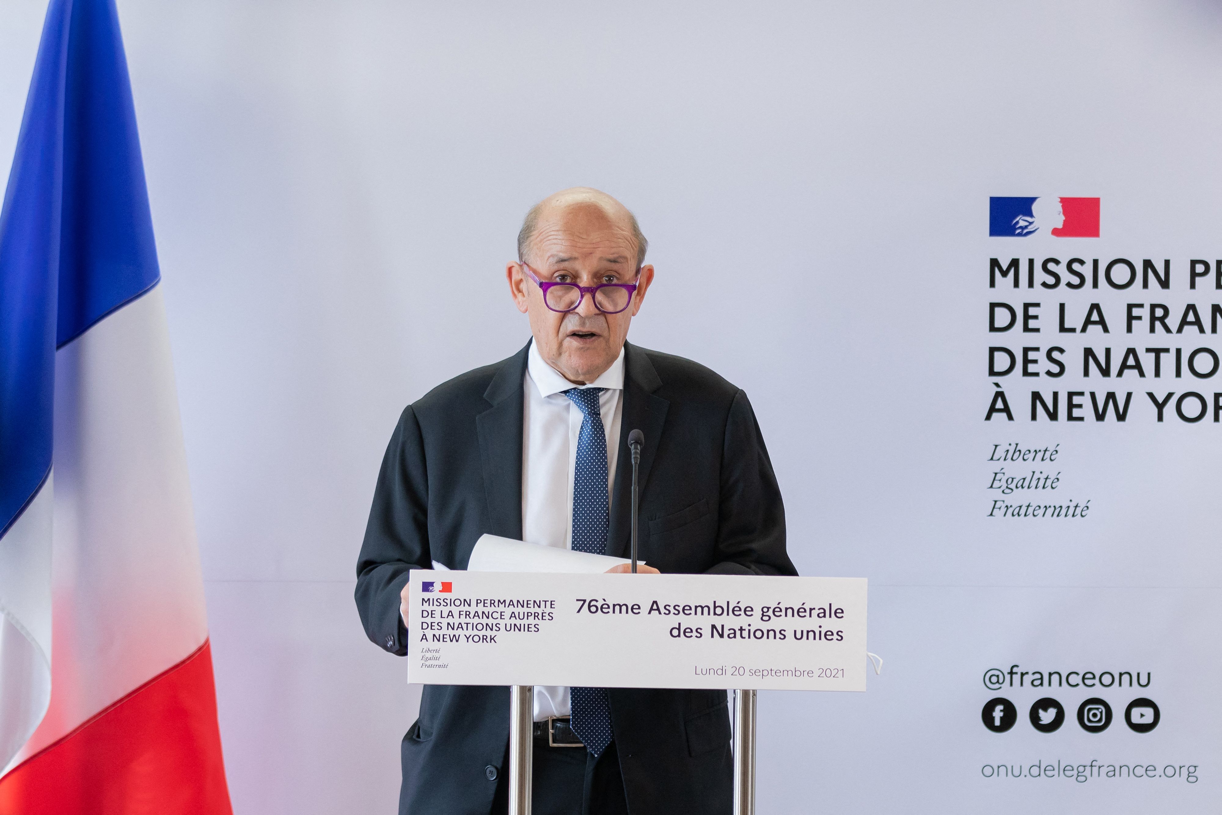 Menteri Luar Negeri Prancis Jean-Yves Le Drian