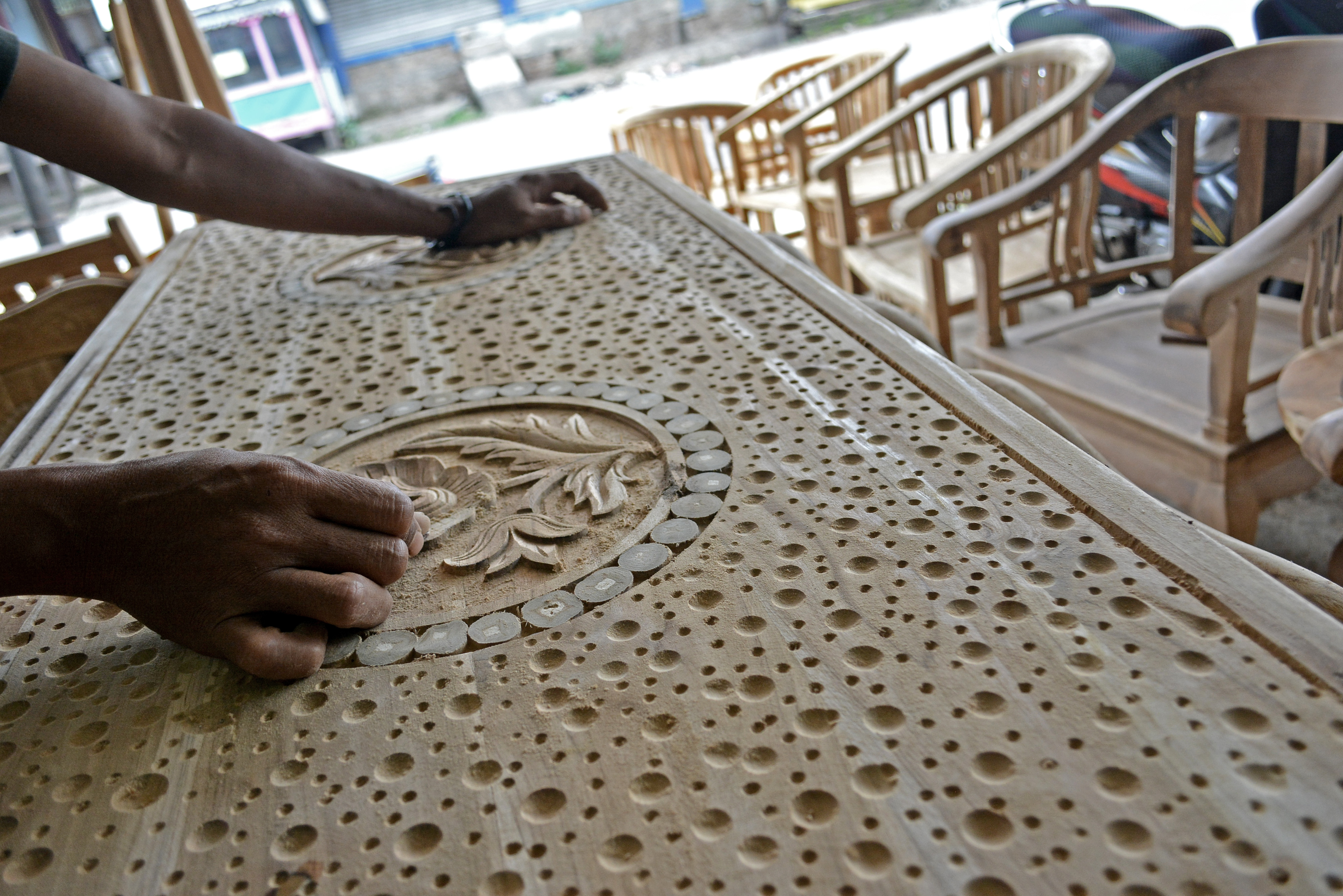 Ilustrasi produk mebel Indonesia