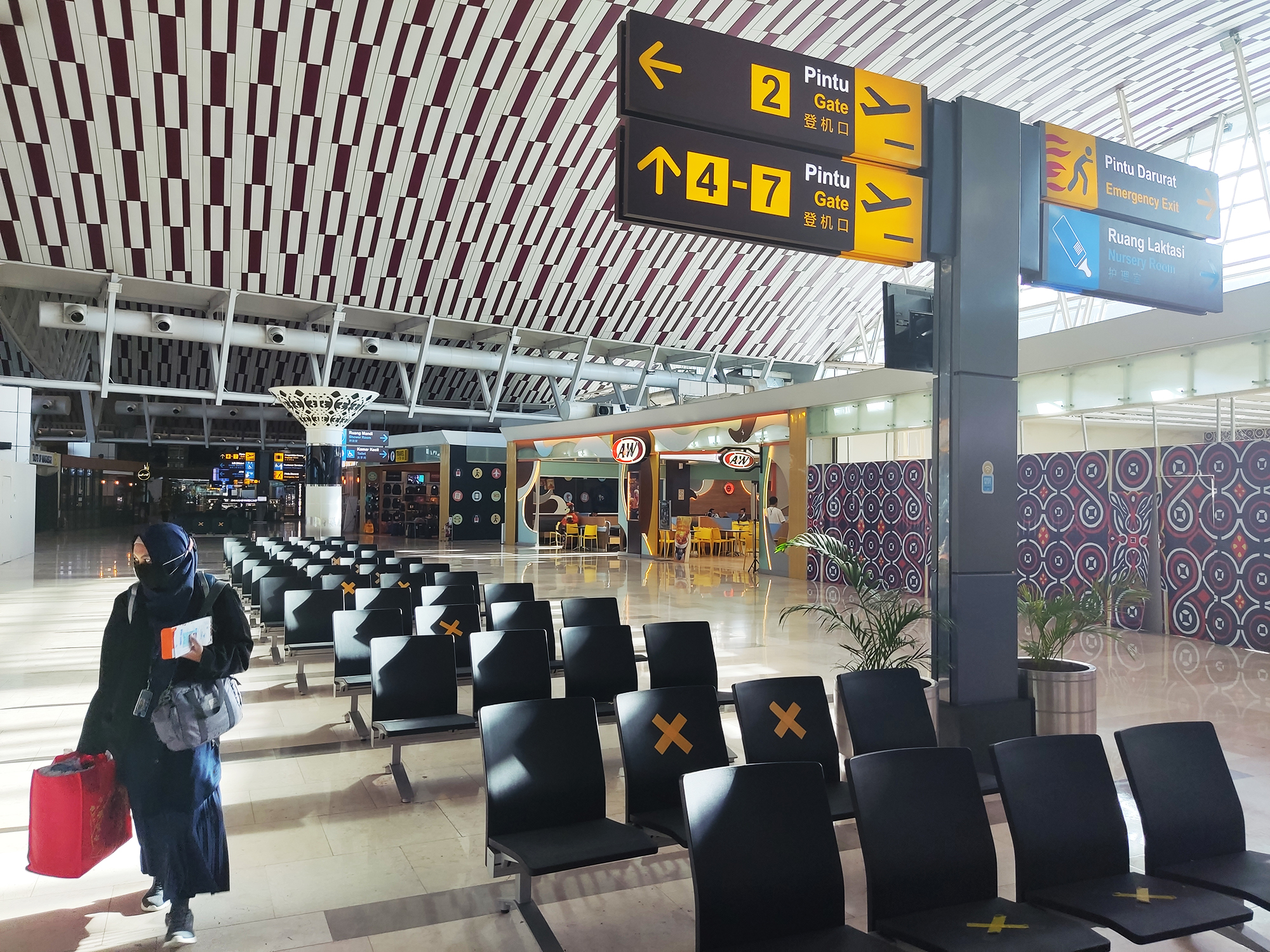 Melonjak, Penumpang di Bandara AP I Tembus 1 Juta pada Agustus