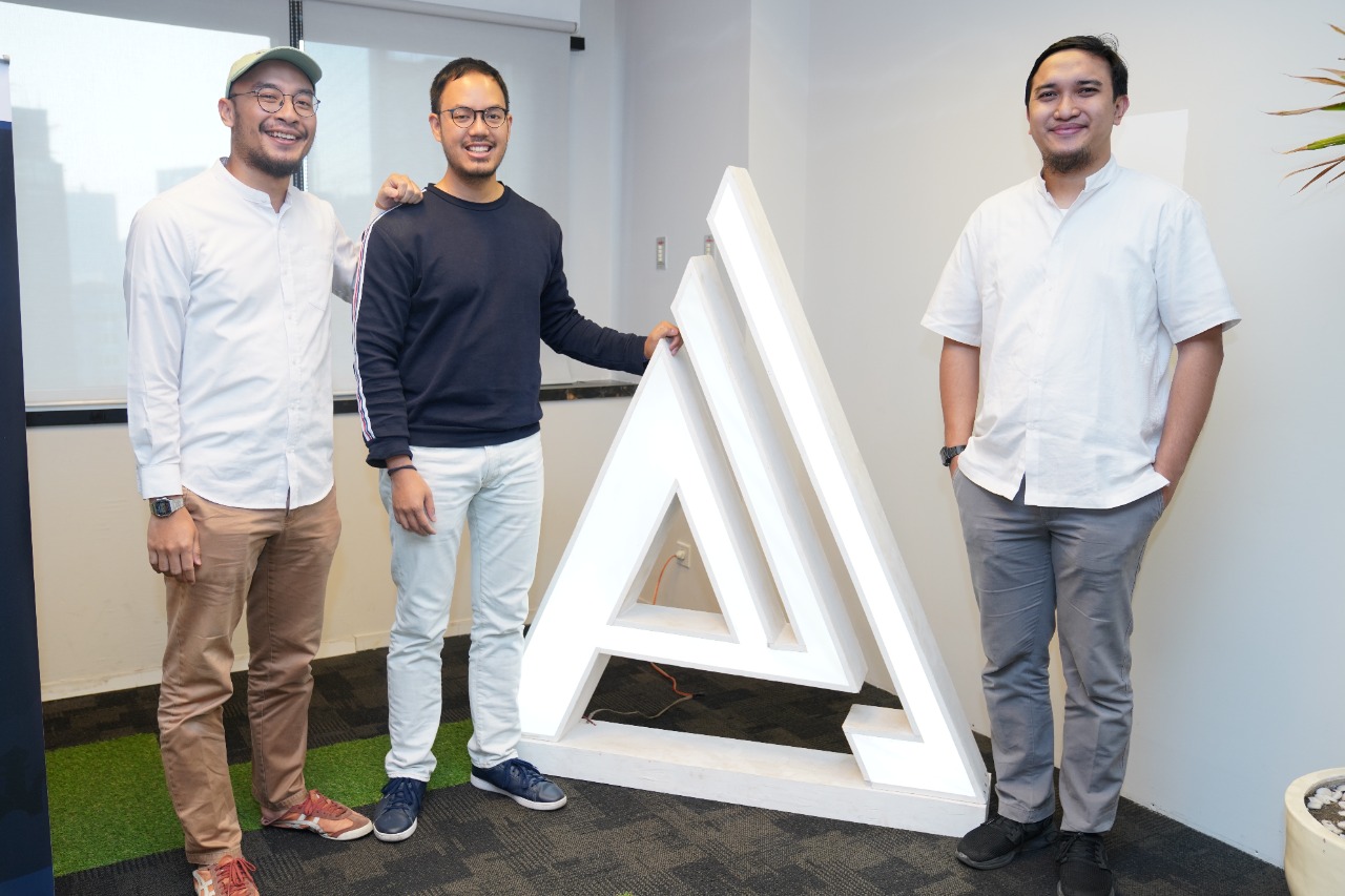 CEO Alami Dima Djani mengungkapkan sukses perusahan fintech P2P lending berbasis syariah itu membantu pengembangan UMKM.