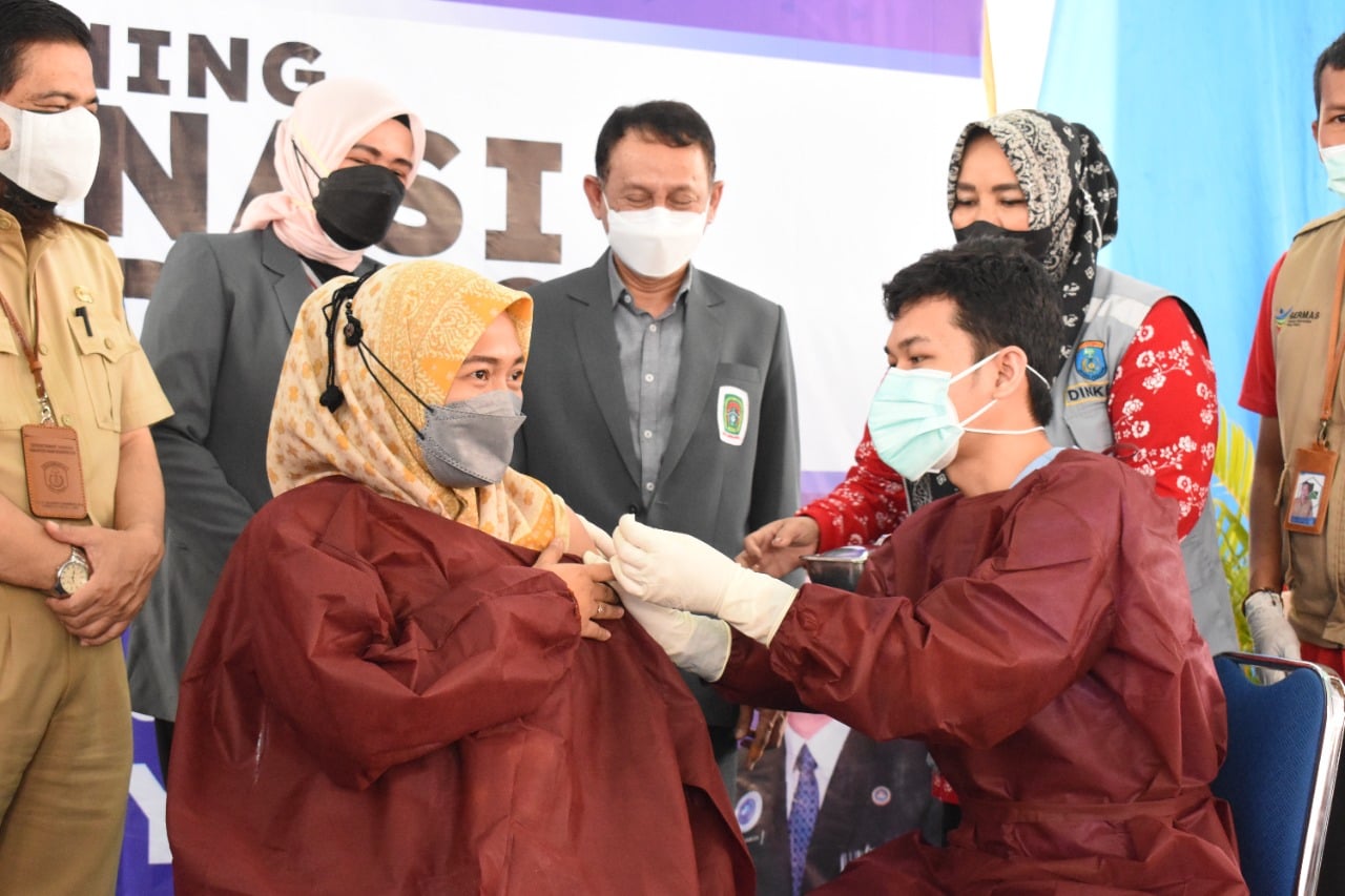 Pelaksanaan vaksinasi covid-19 untuk ibu hamil dan menyusui di Ogan Komering Ilir, Selasa (14/9).