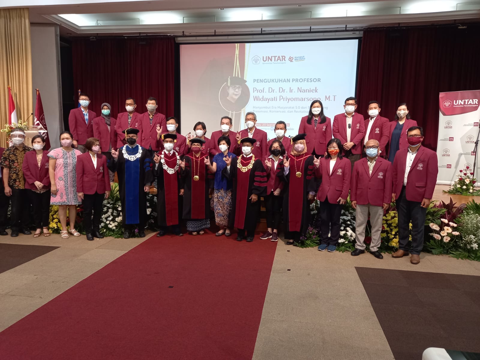  Pengukuhan Dr Ir Naniek Widayati Priyomarsono sebagai profesor Tetap Ilmu Arsitektur Fakultas Teknik Untar di kampus Untar, Jakarta. 