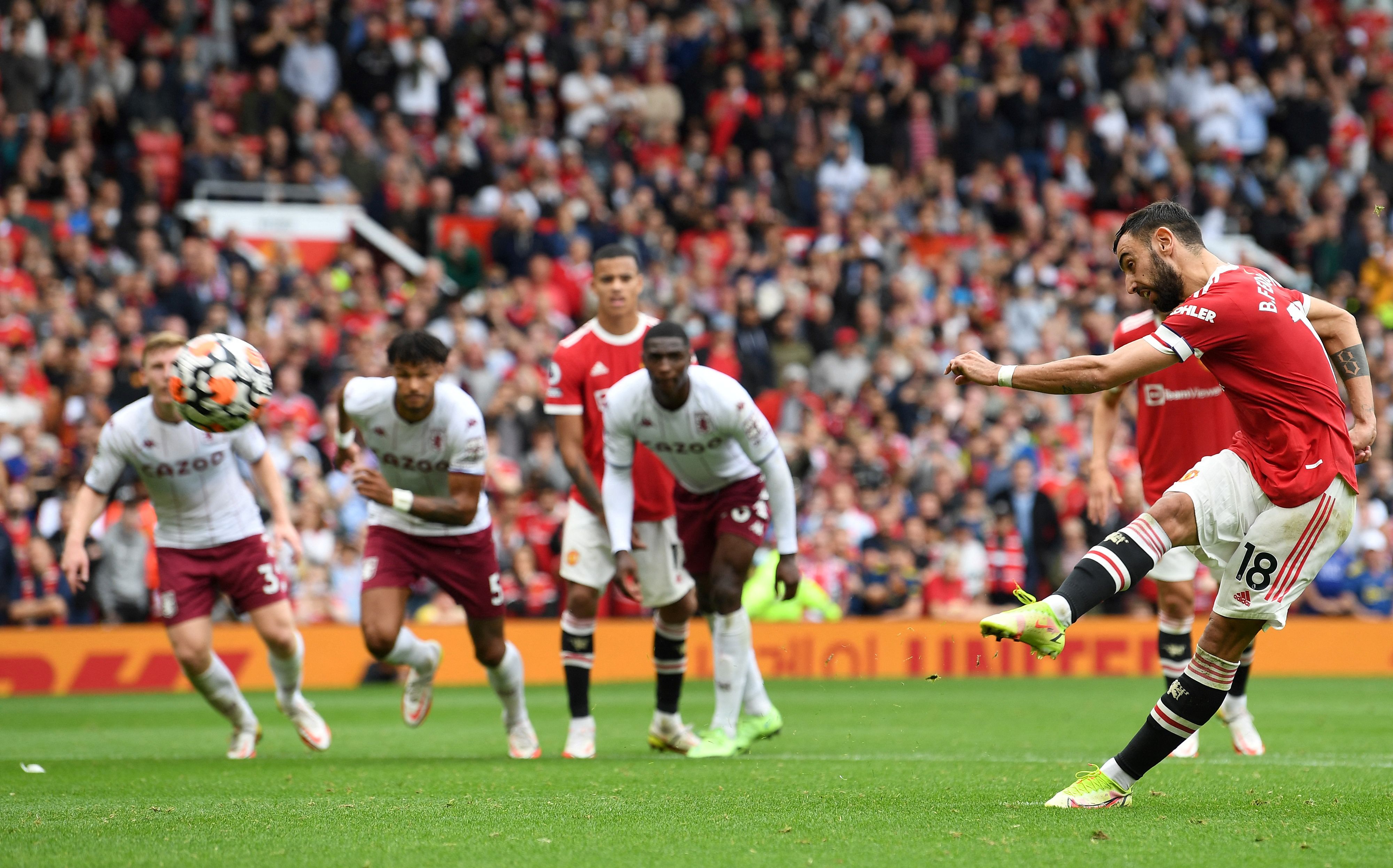 Bruno Fernandes Gagal Cetak Penalti, MU Kalah dari Aston Villa