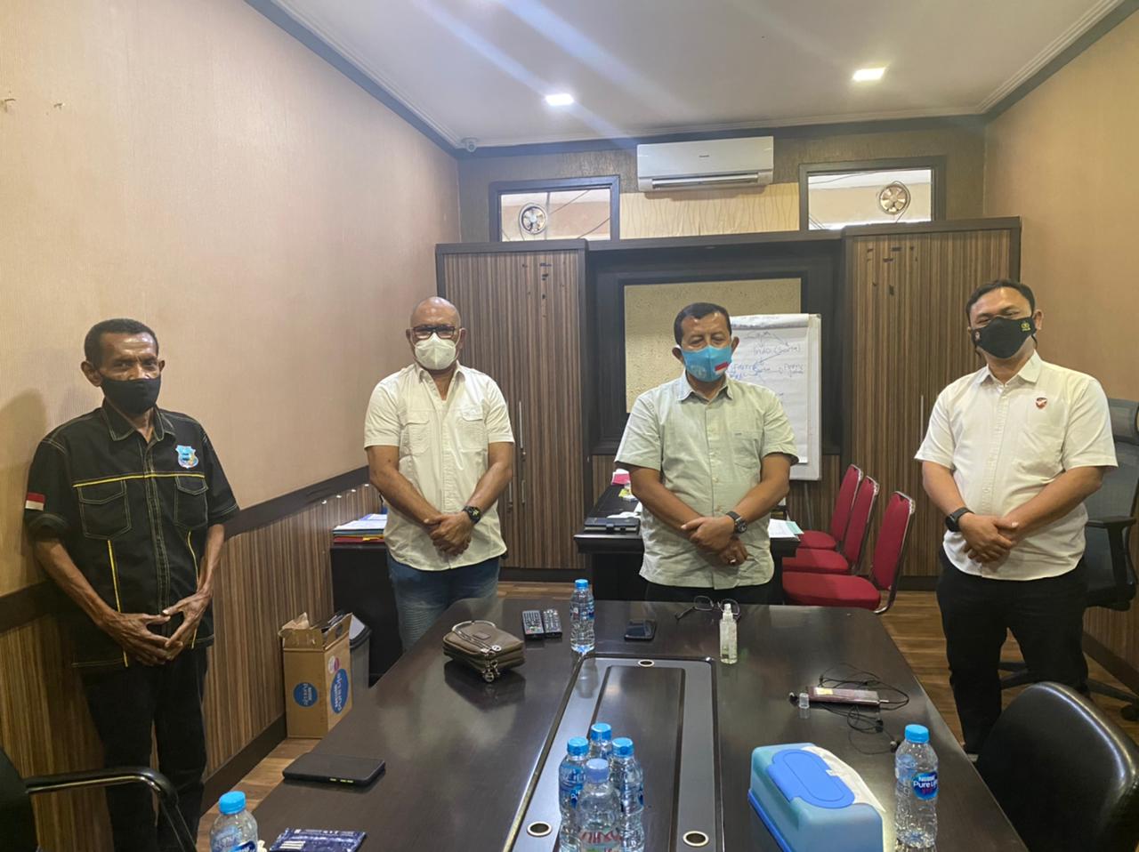 Sejumlah pengurus KKBMM saat berkunjung ke Mabes Polri.