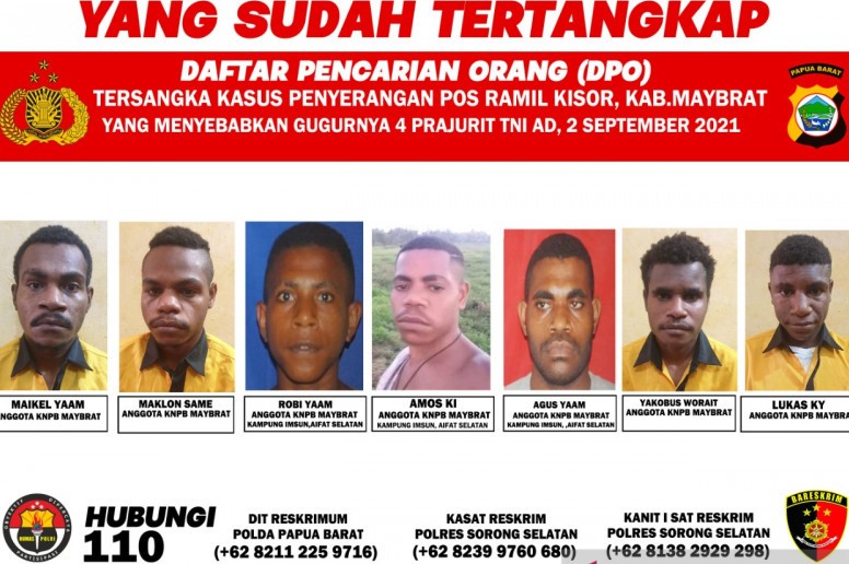 Polda Papua Barat merilis wajah lima DPO bersama dua anggota KNPB Maybrat pelaku penyerangan Posramil Kisor yang sudah tertangkap. 