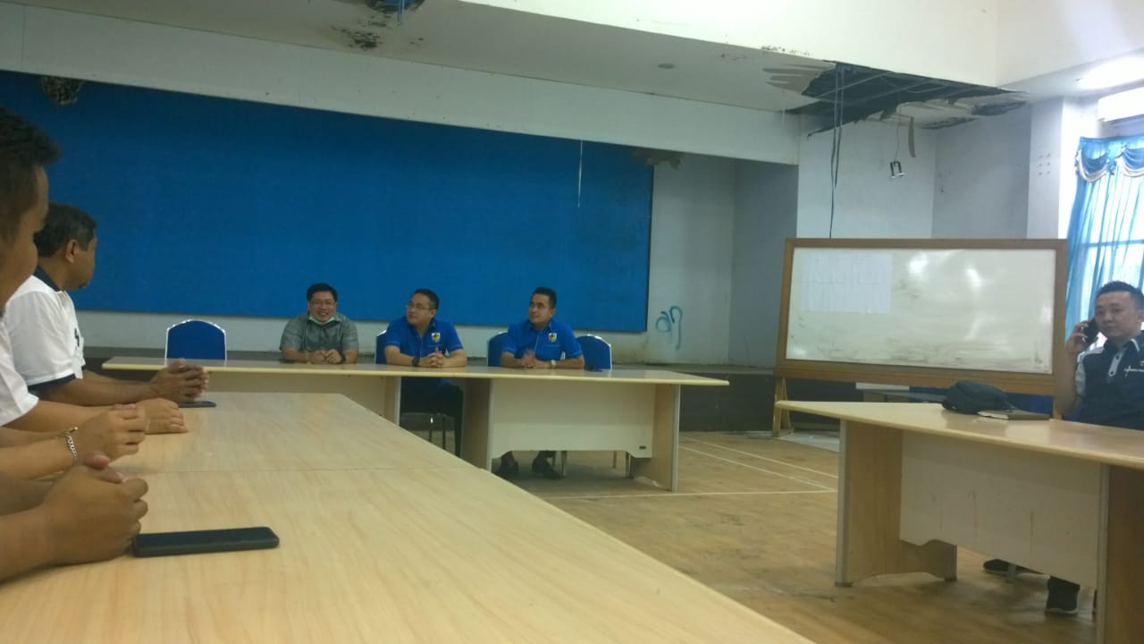 Ketua Umum KNPI Raden Andreas Nandiwardhana menjelaskan rencananya untuk merenovasi Gedung KNPI Pusat di Kuningan, Jakarta.