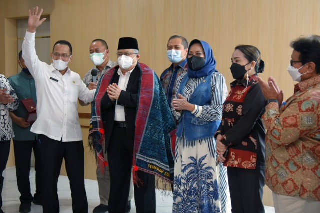  Wakil Ketua Komisi IX DPR RI Ansory Siregar memimpin pertemuan Tim Kunker Komisi IX DPR RI di Medan, Sumut, Jumat (17/9/2021). 