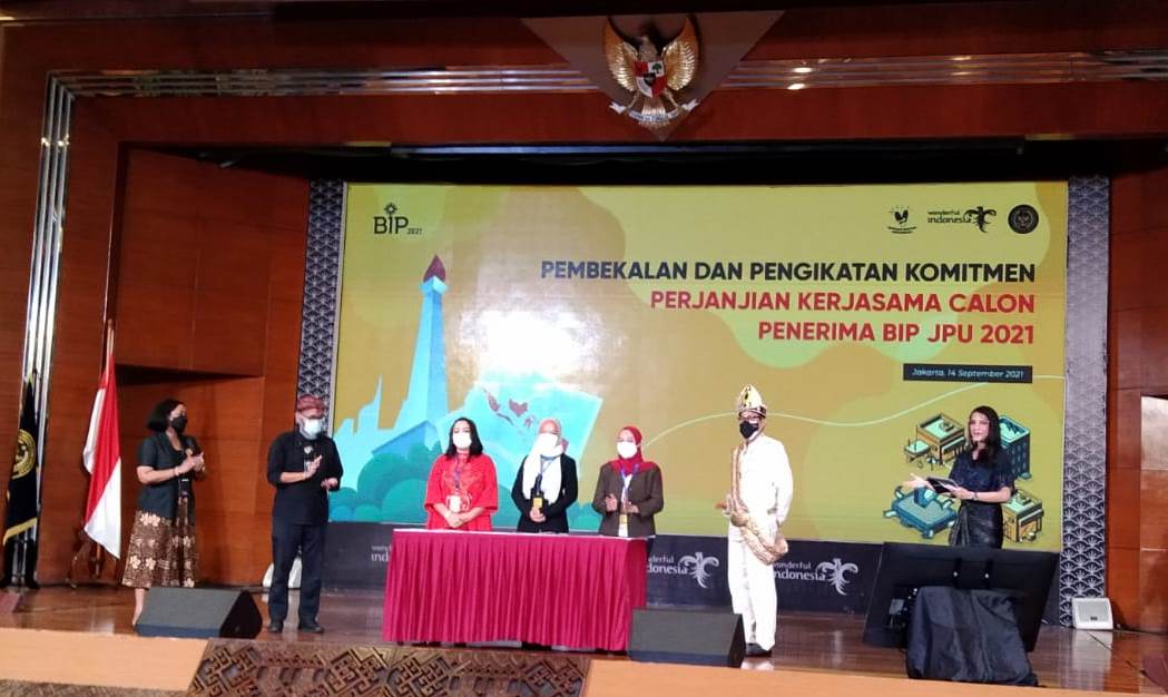 Pembekalan dan Pengikatan Komitmen Perjanjian Kerjasama Calon Penerima BIP JPU 2021 diselenggarakan di Kemenparekraf. 