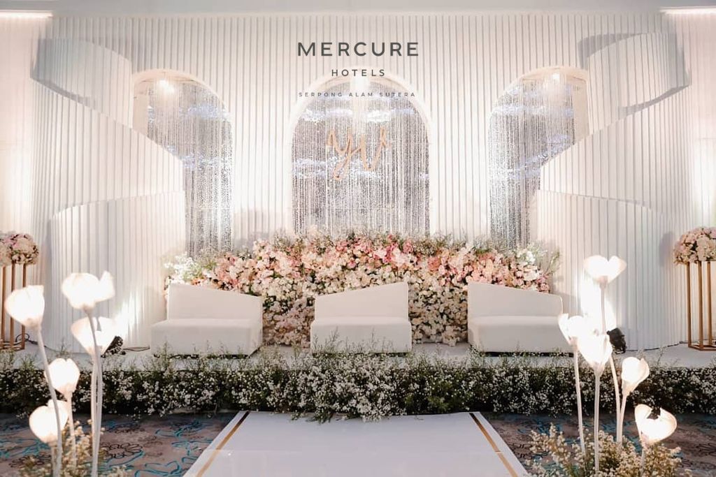 Mercure Serpong Alam Sutera bisa menjadi pilihan yang tepat untuk mencari lokasi wedding venue di Tangerang Selatan.