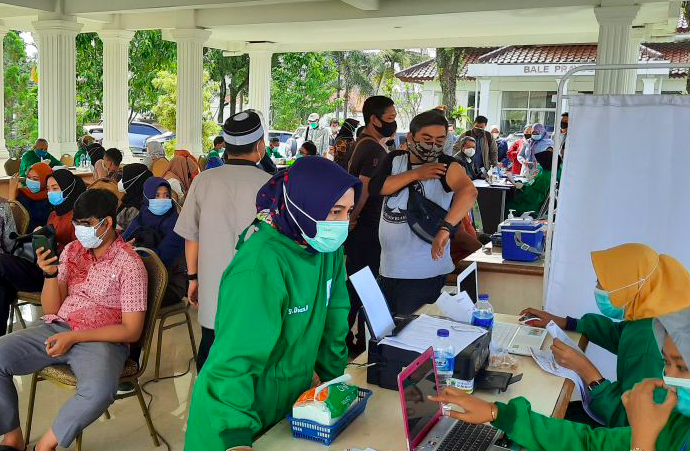 Vaksinasi dosis kedua di wilayah UPTD Puskesmas Cianjur Kota beberapa waktu lalu.