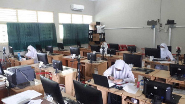 Siswa SMA saat mengikuti Kompetisi Sains Nasional