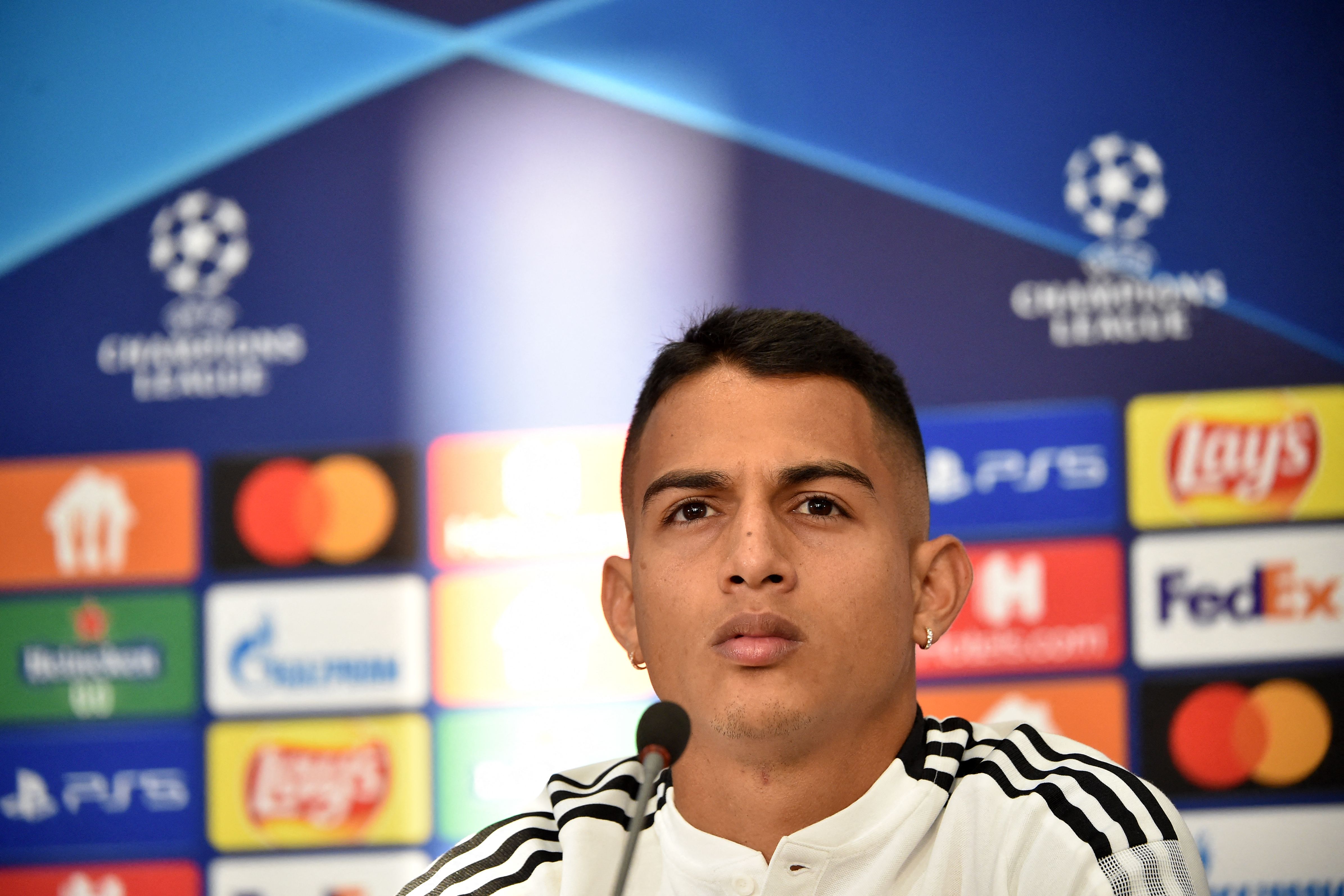 Kapten Sheriff Tiraspol Frank Castaneda 