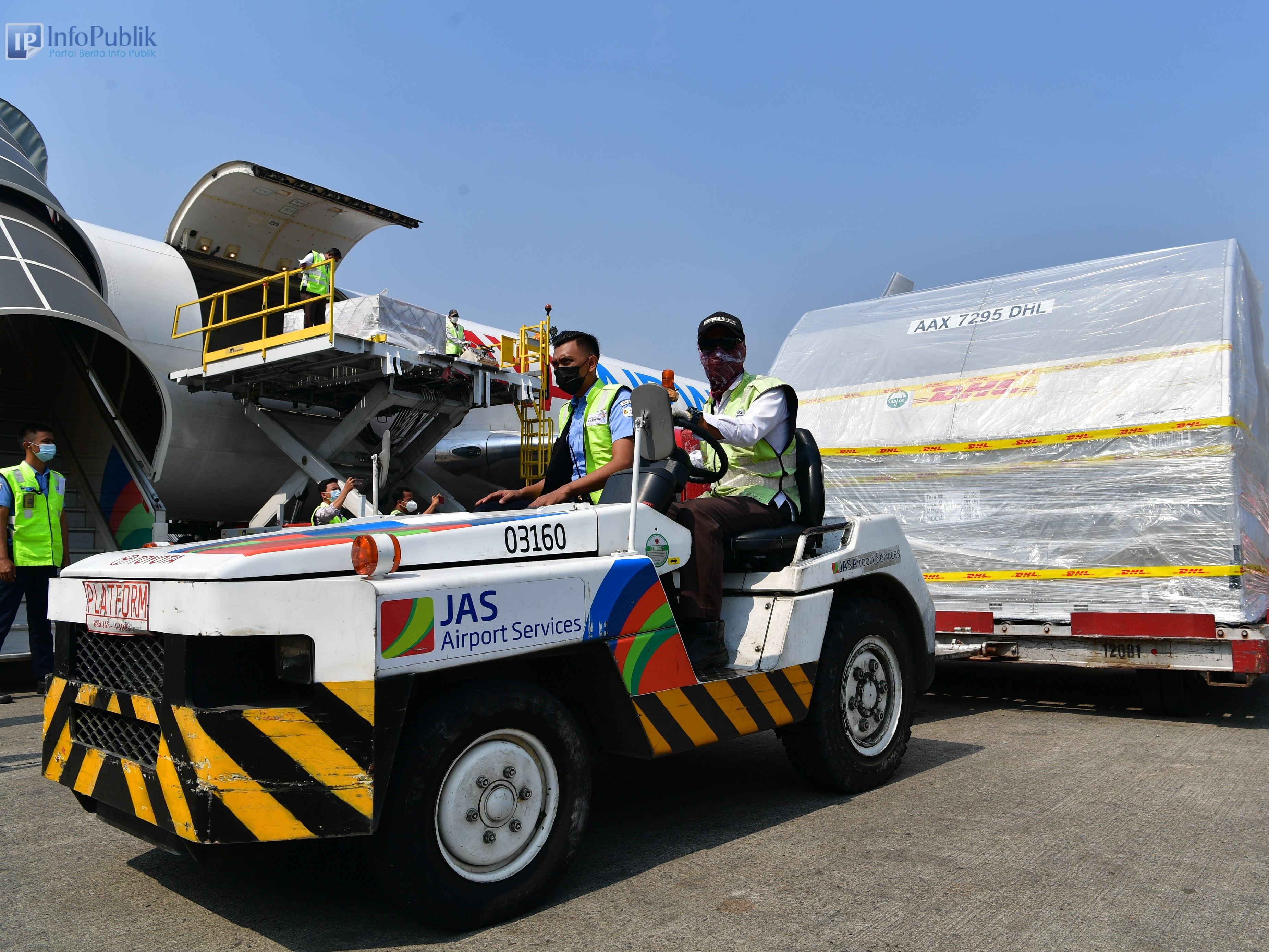 Indonesia kedatangan vaksin tahap ke-47 berupa produksi Pfizer sejumlah 1.195.740 dosis, Kamis (2/9).