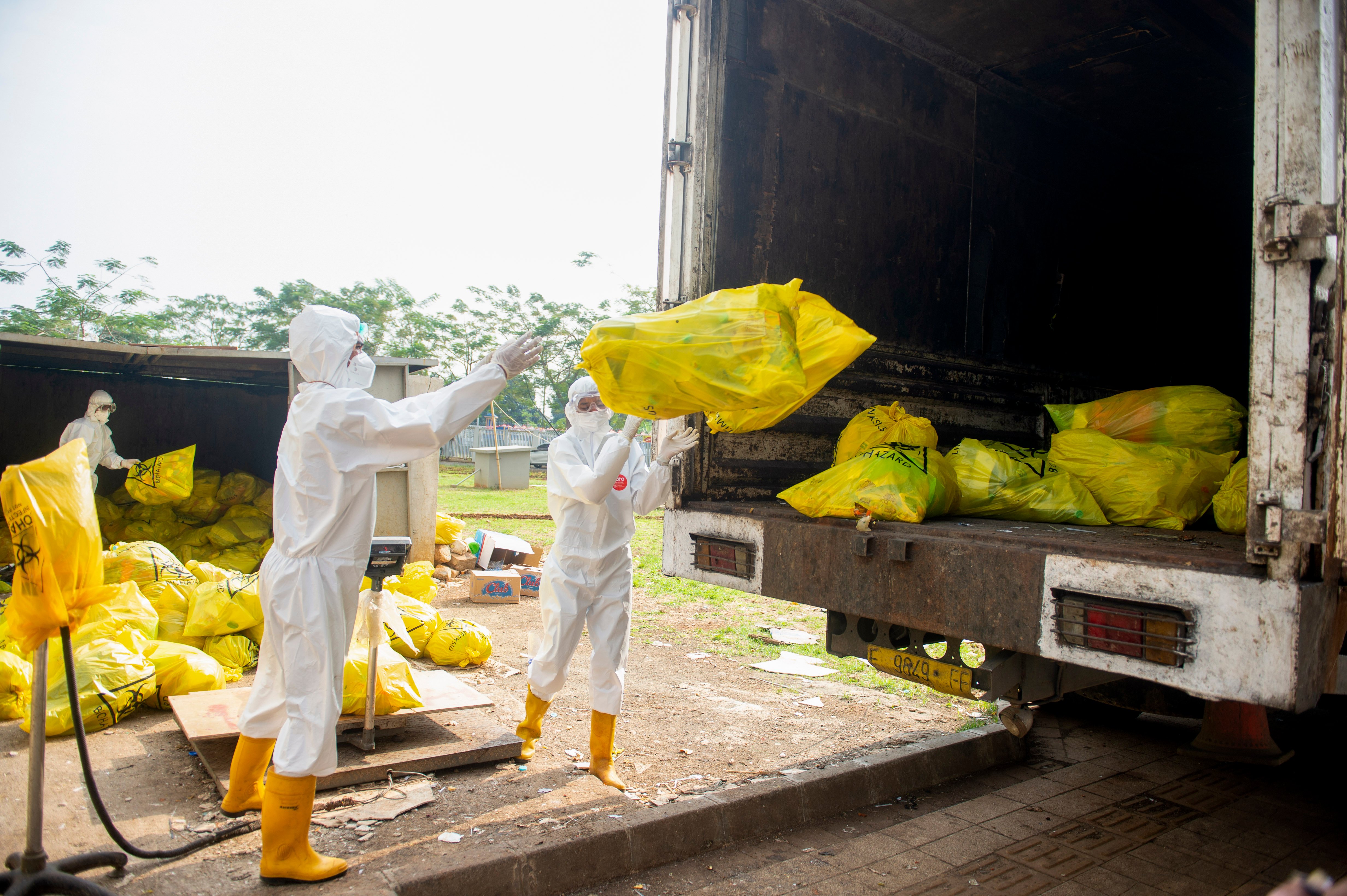 Hingga Agustus, Indonesia Hasilkan 19.707 Ton Limbah Medis