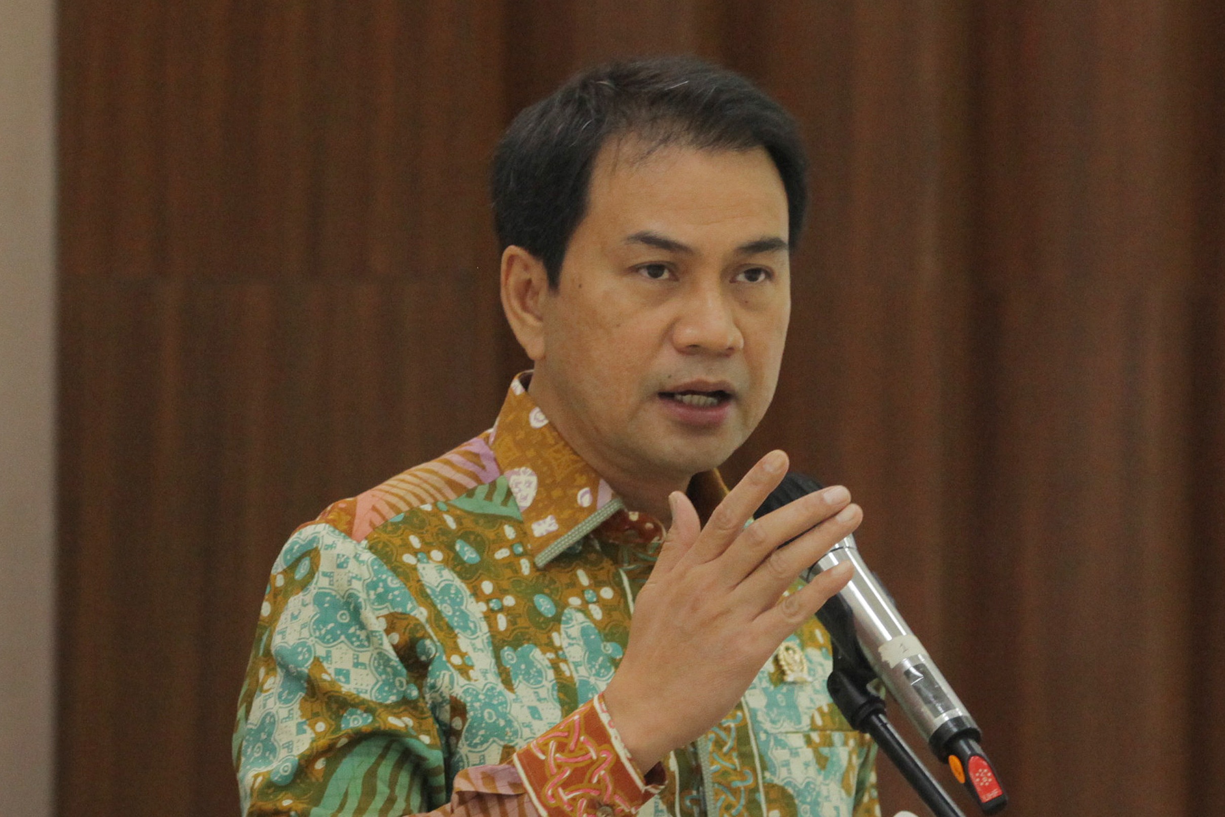 Azis Syamsuddin Minta KPK Tunda Pemeriksaan