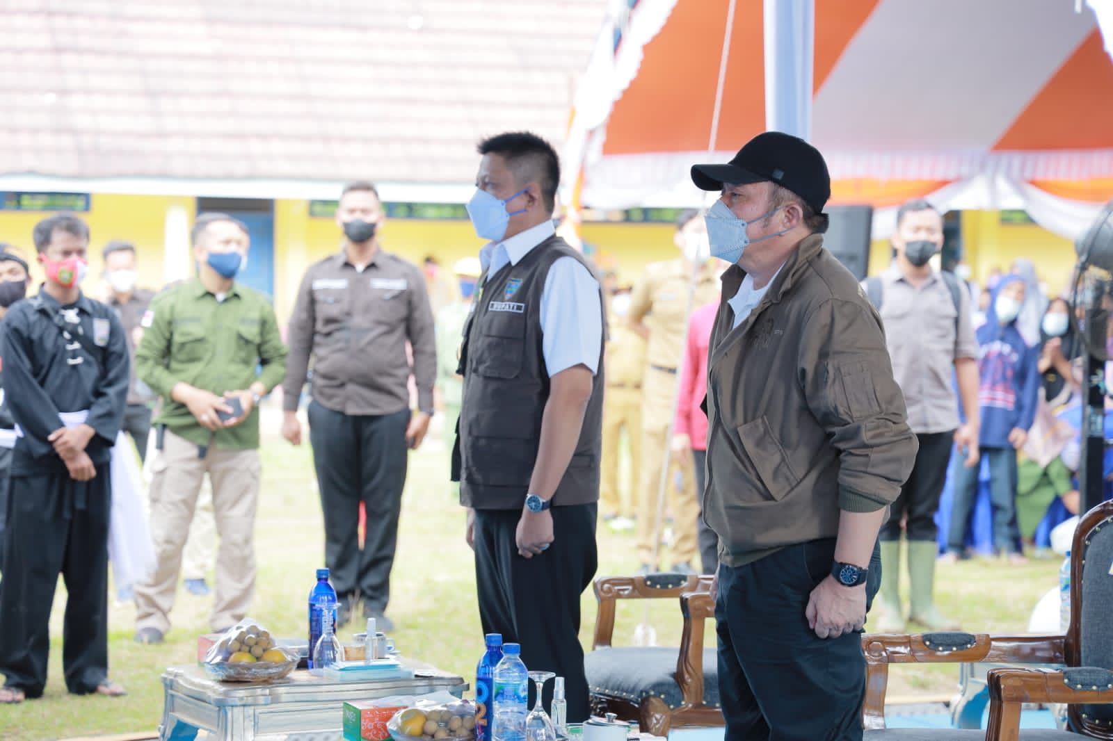 Gubernur Sumatra Selatan Herman Deru saat menghadiri dimulainya pembangunan jalan di Kabupaten Ogan Komering Ilir Timur