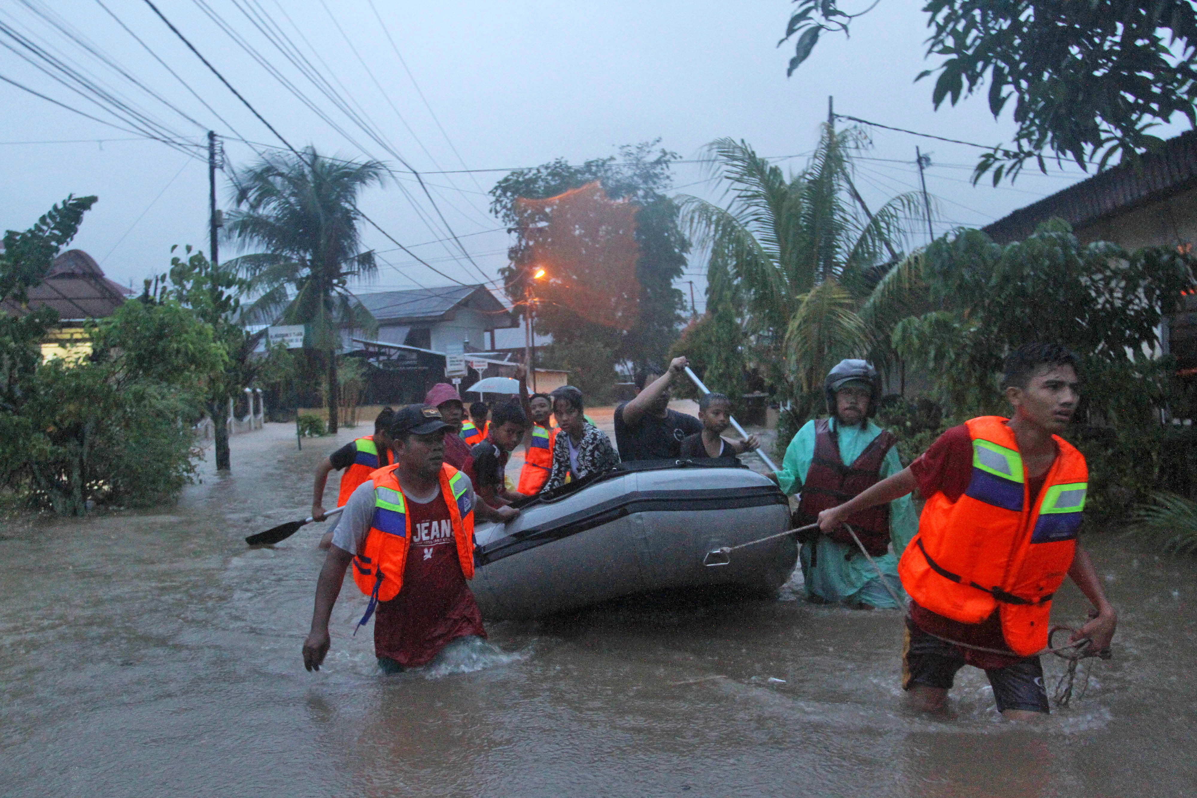Padang Pariaman Dilanda Banjir, Empat Warga Meninggal 
