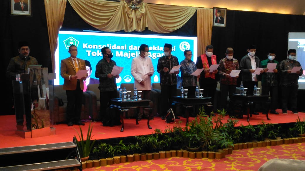 Sejumlah tokoh agama meminta pemerintah untuk mencegah potensi konflik yang mengatasnamakan agama, Senin (27/9).