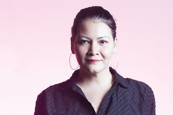 Penyanyi dan presenter Melanie Subono.