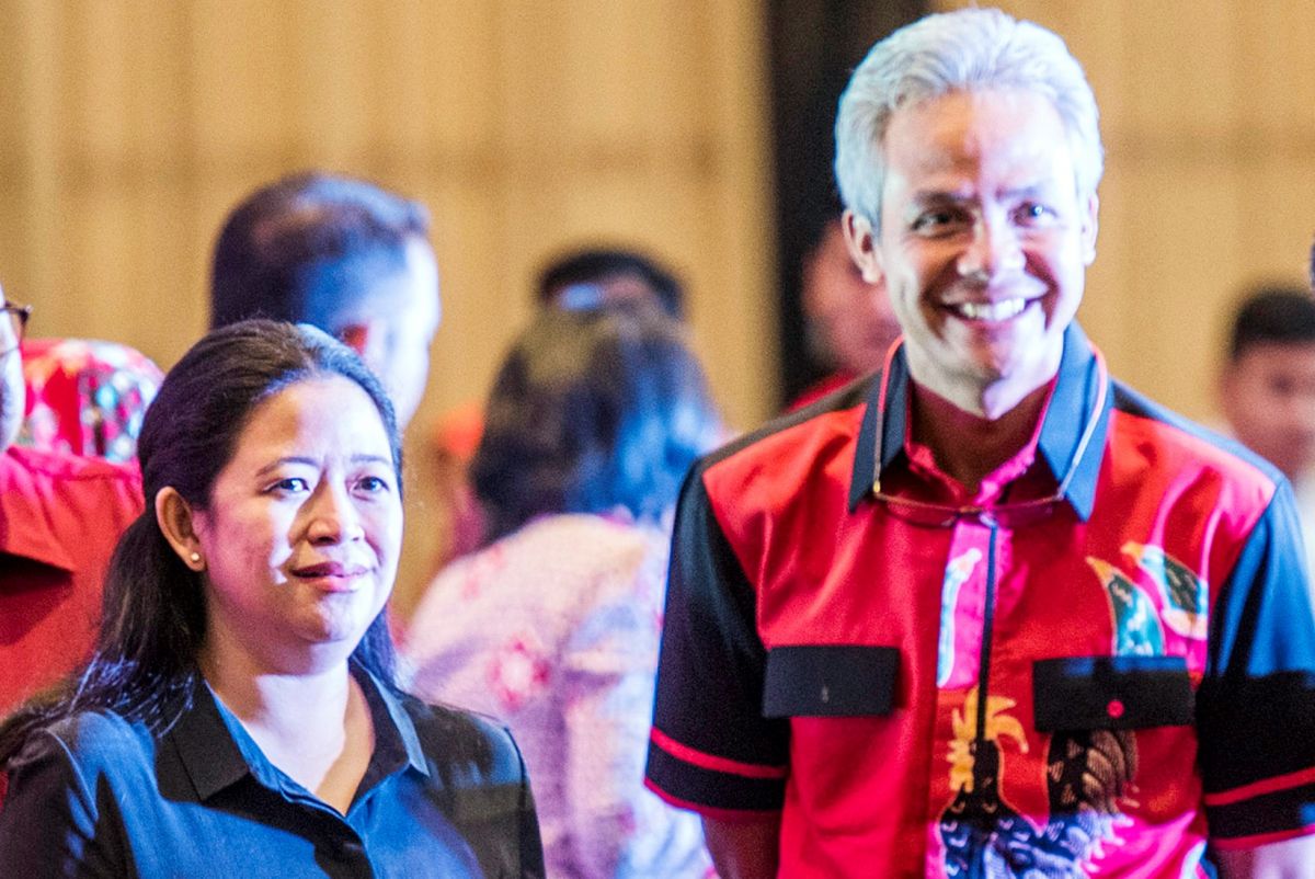 Ketua DPR Puan Maharani (Kiri) bersama Gubernur Jawa Tengah Ganjar Pranowo