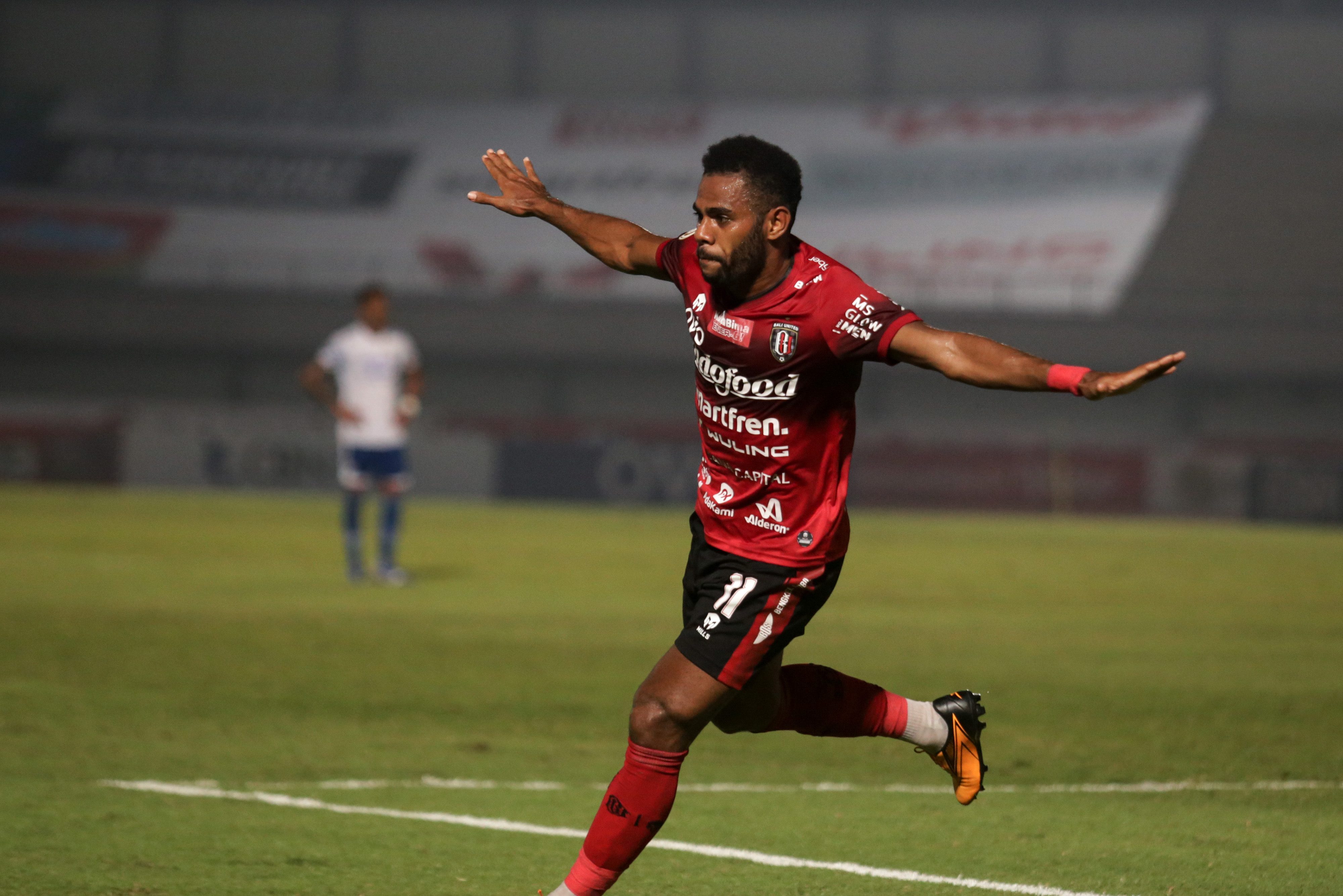 Pesepak bola Bali United Yabes Roni