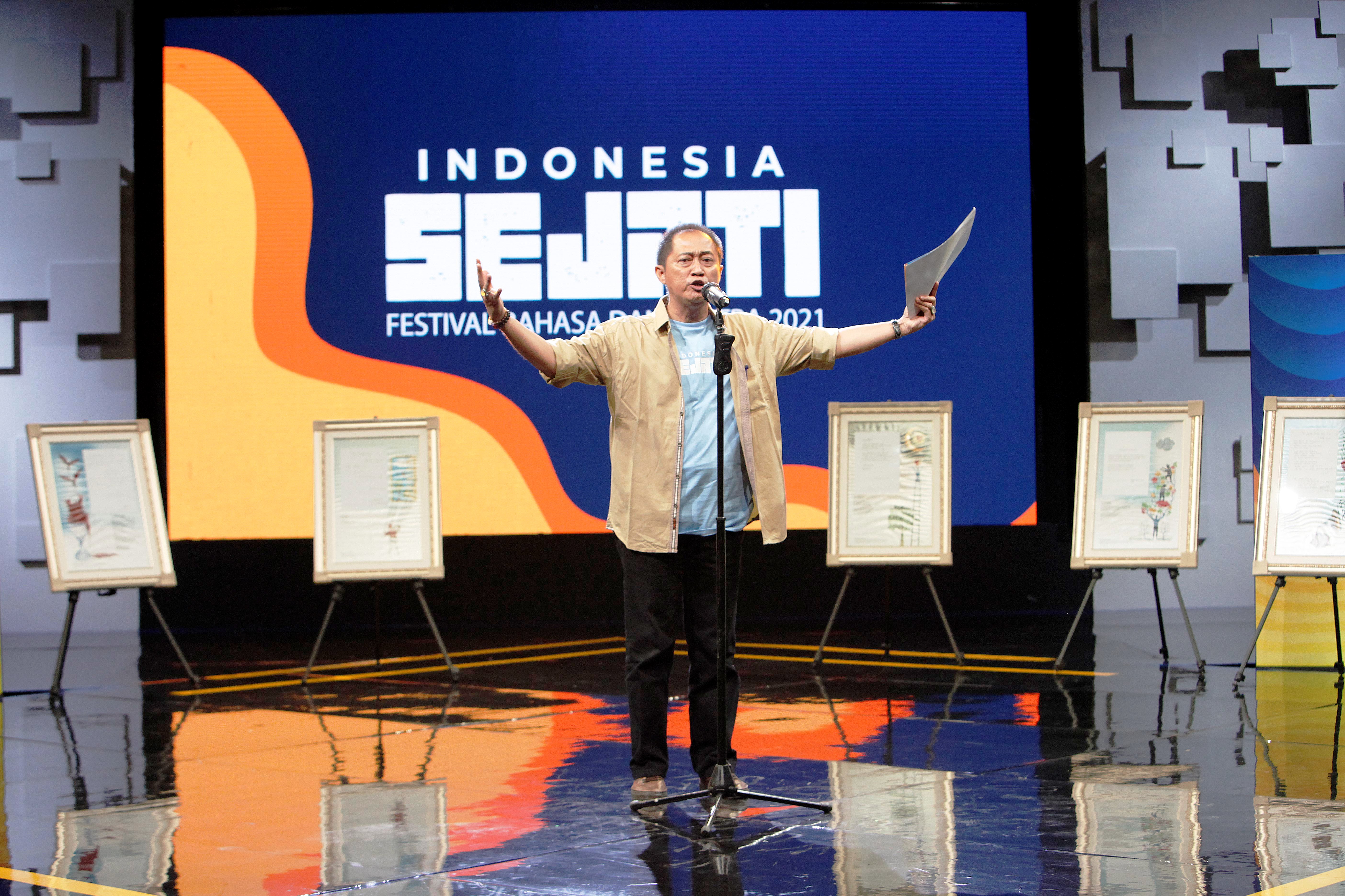 Anggota Dewan Juri Sayembara Cerpen Setyo Wardoyo.