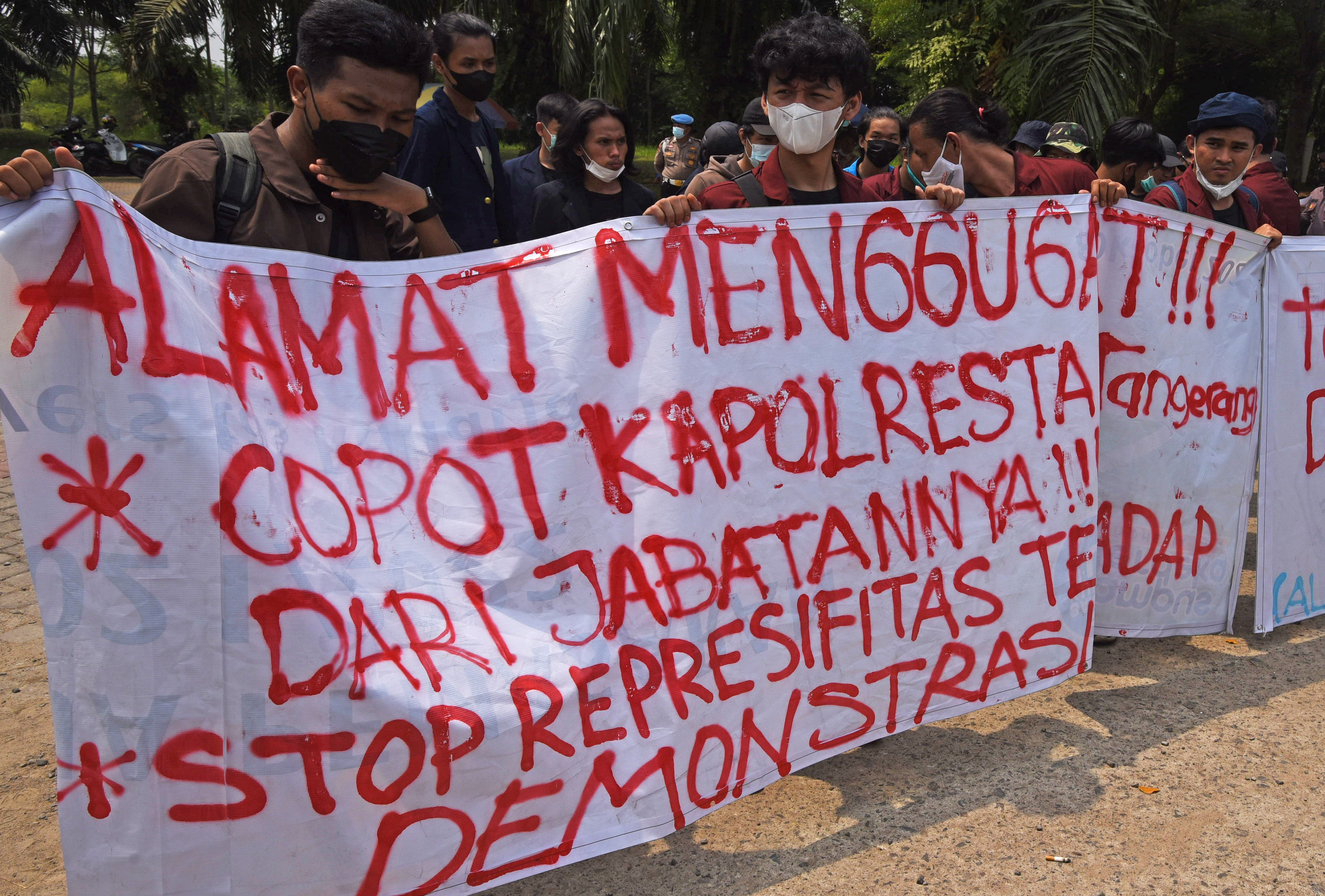 Unjuk rasa terkait kekerasan yang dilakukan oknum polisi