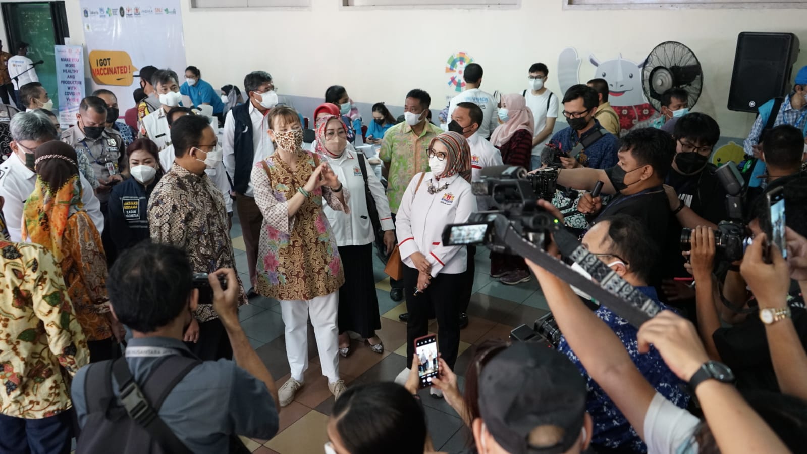 Kolaborasi KADIN DKI Jakarta-Pemprov DKI-UNHCR fasilitasi Vaksinasi bagi WNA Pengungsi 