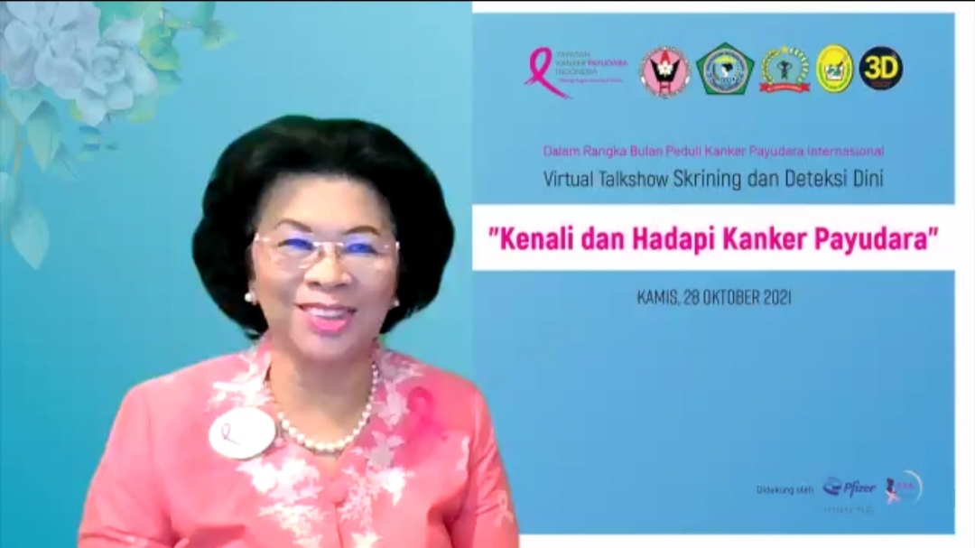  Ketua Yayasan Kanker Payudara Indonesia, Linda Agum Gumelar dalam acara bulan peduli kanker payudara internasional secara virtual 