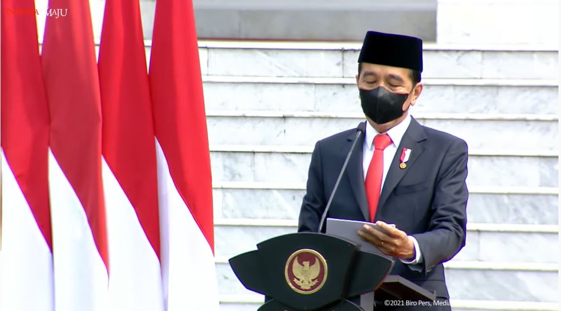 Presiden Joko Widodo saat memimpin Upacara Hari TNI ke-76 di Istana Merdeka, Jakarta, Selasa (5/10).